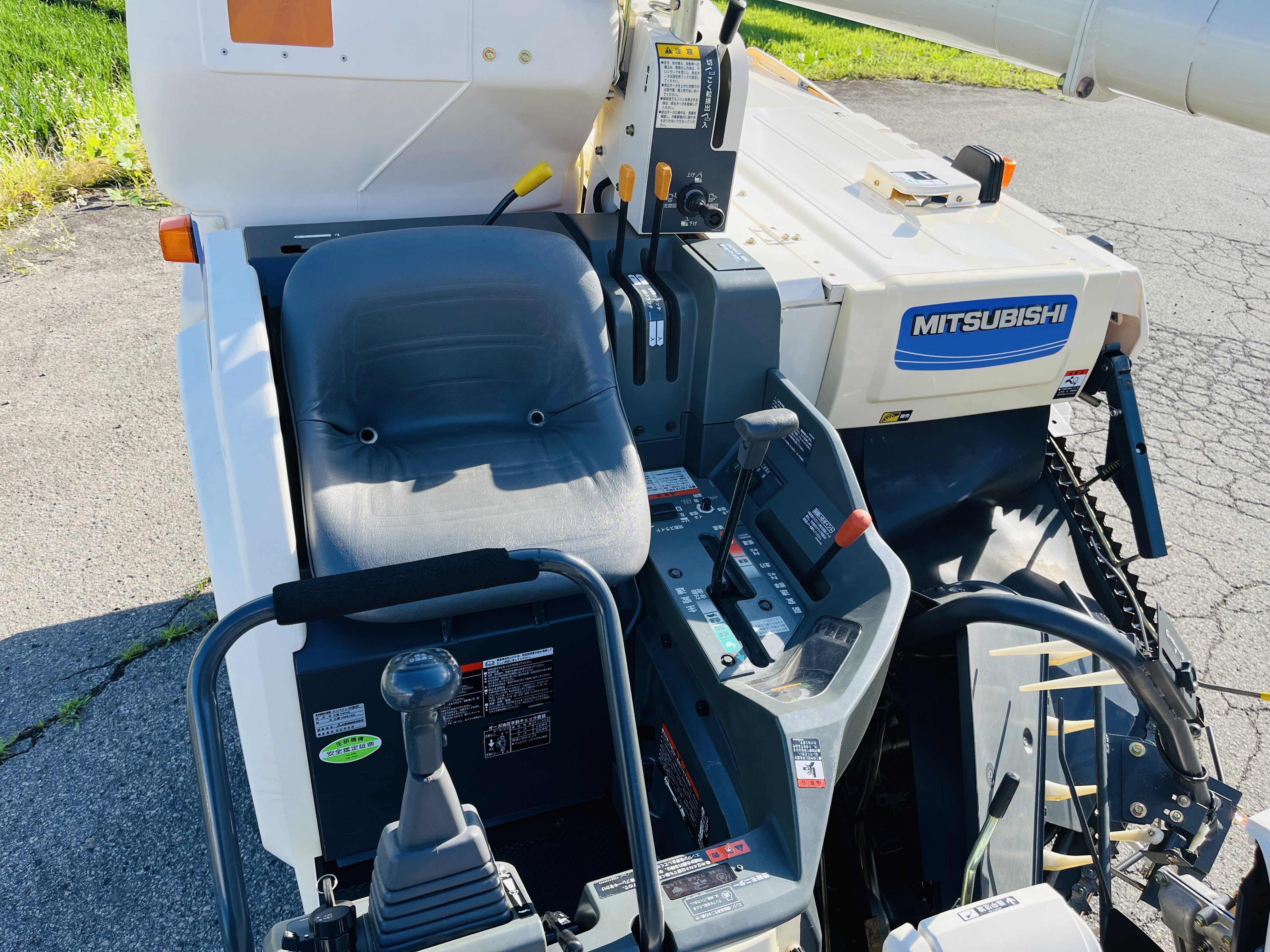 三菱マヒンドラ農機 中古コンバイン VMS16Gの商品画像9