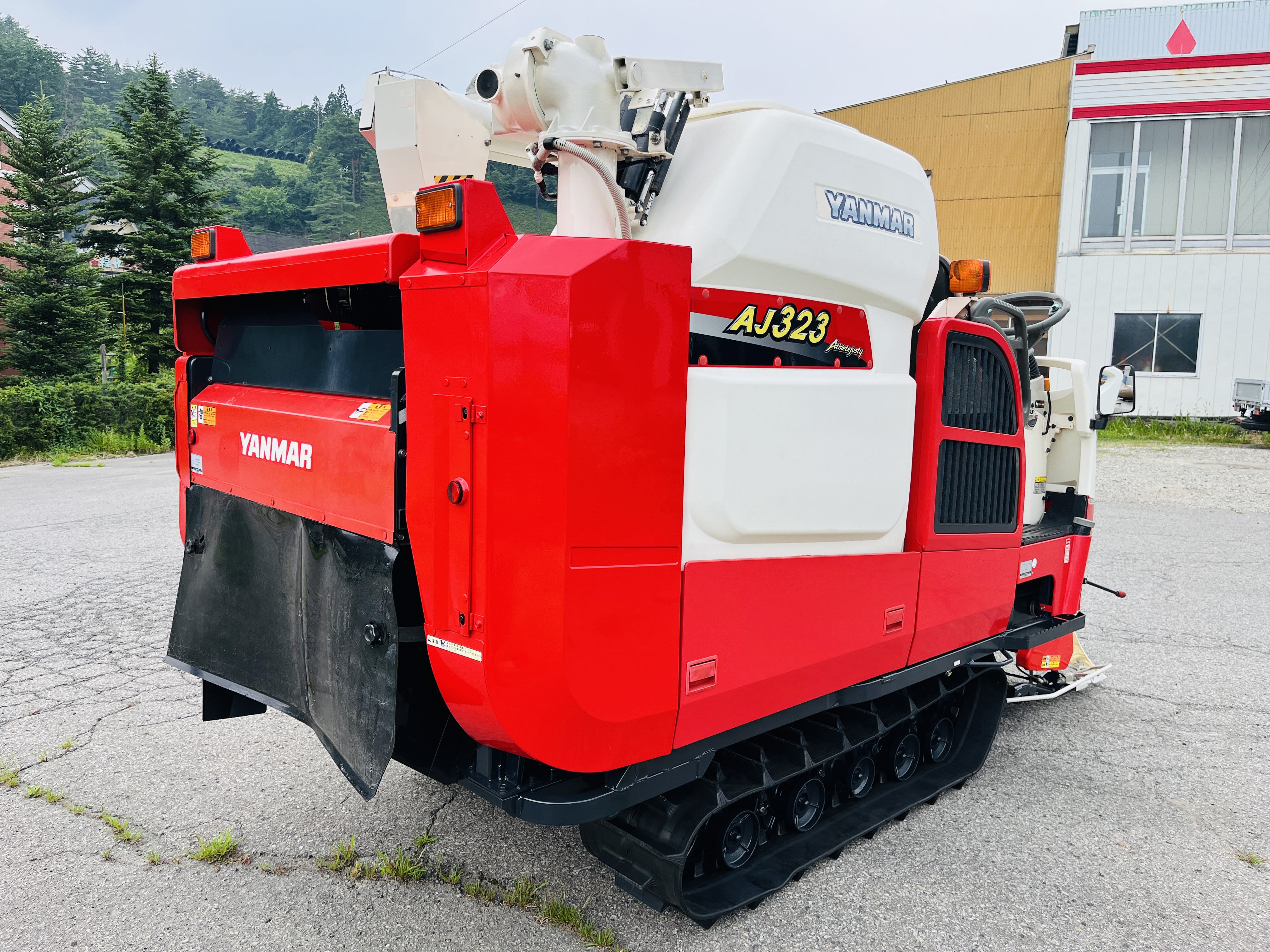 ヤンマー 中古コンバイン AJ323の商品画像5