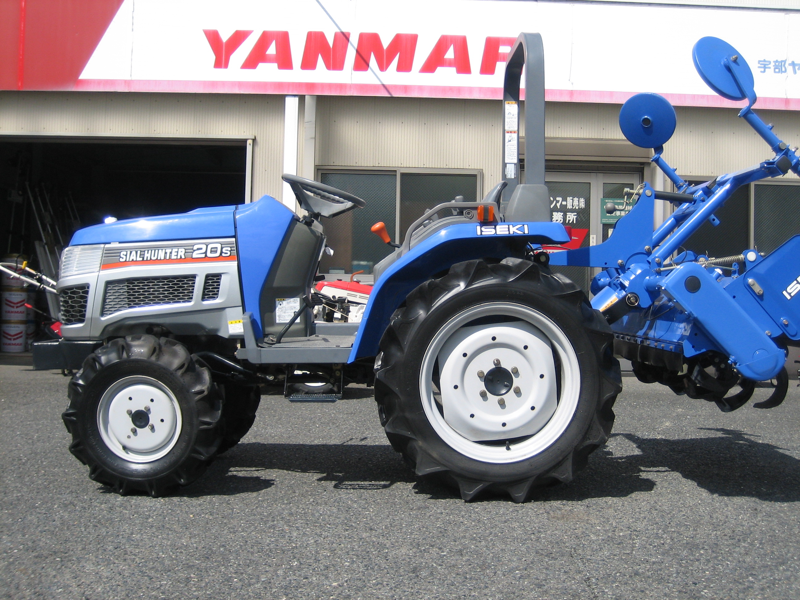 イセキ 中古トラクター THS20-UKXZA4Lの商品画像1