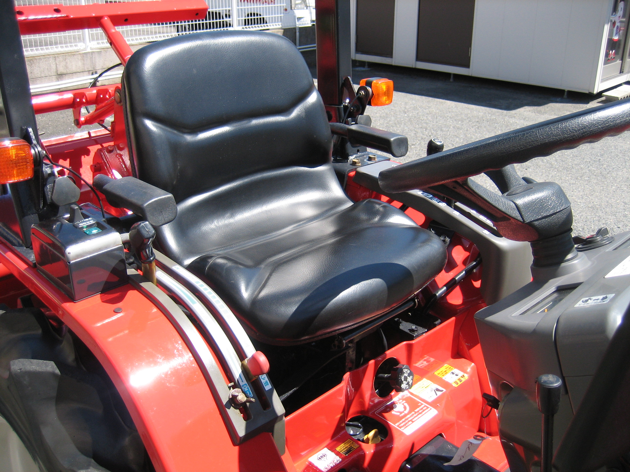 ヤンマー 中古トラクター KE-60ABPUS4の商品画像8