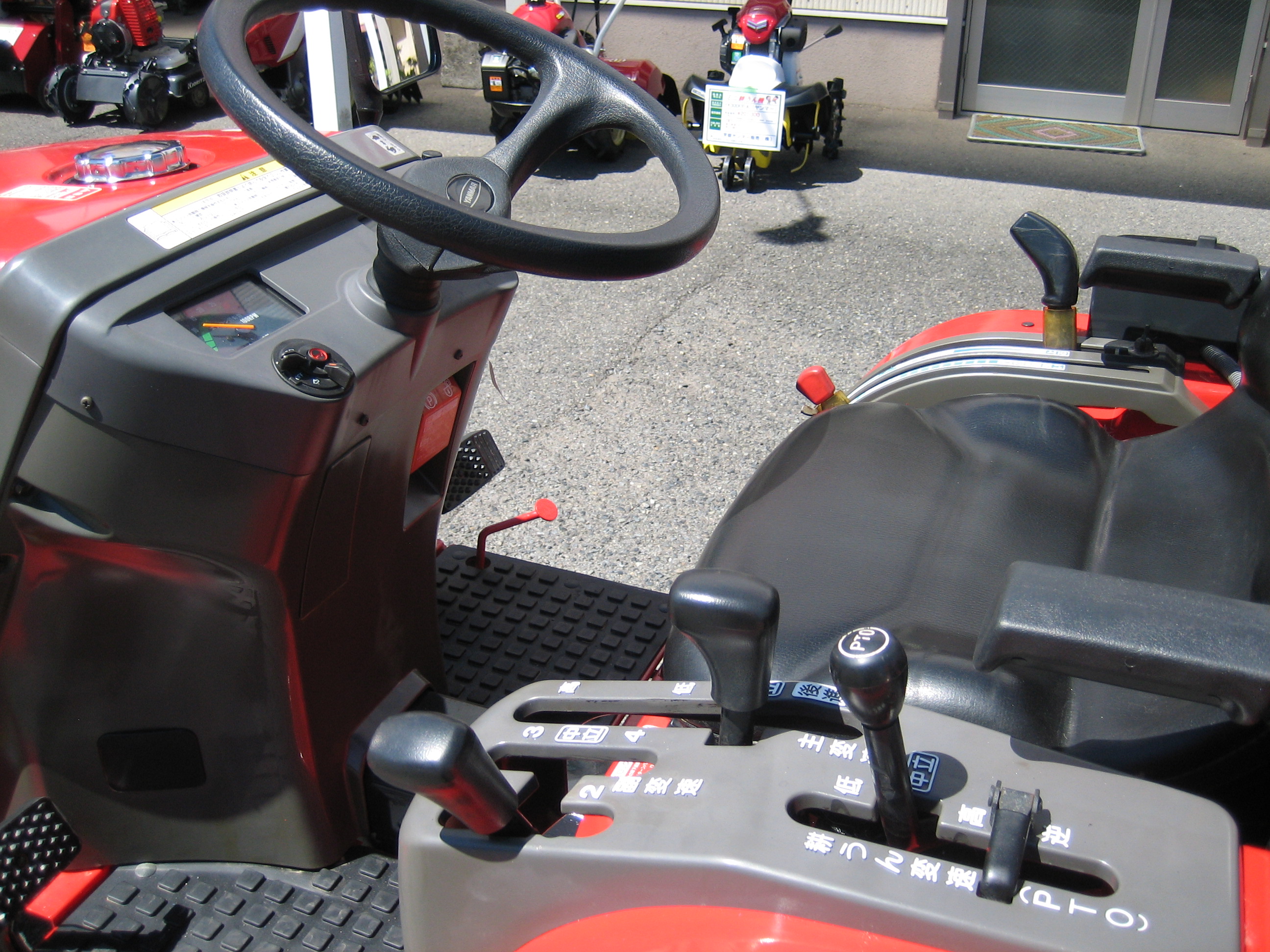 ヤンマー 中古トラクター KE-60ABPUS4の商品画像9