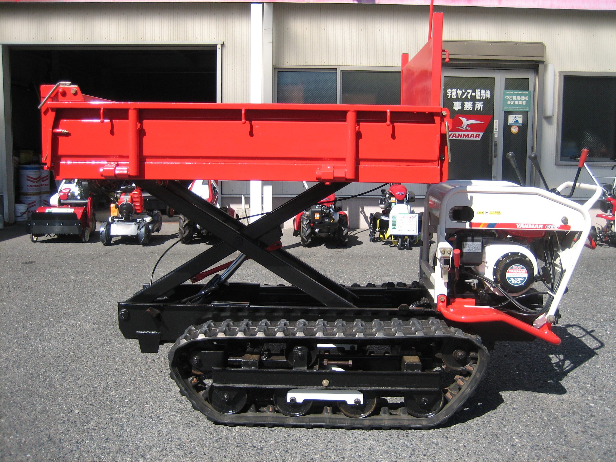 ヤンマー 中古運搬機 CG3 LDの商品画像1