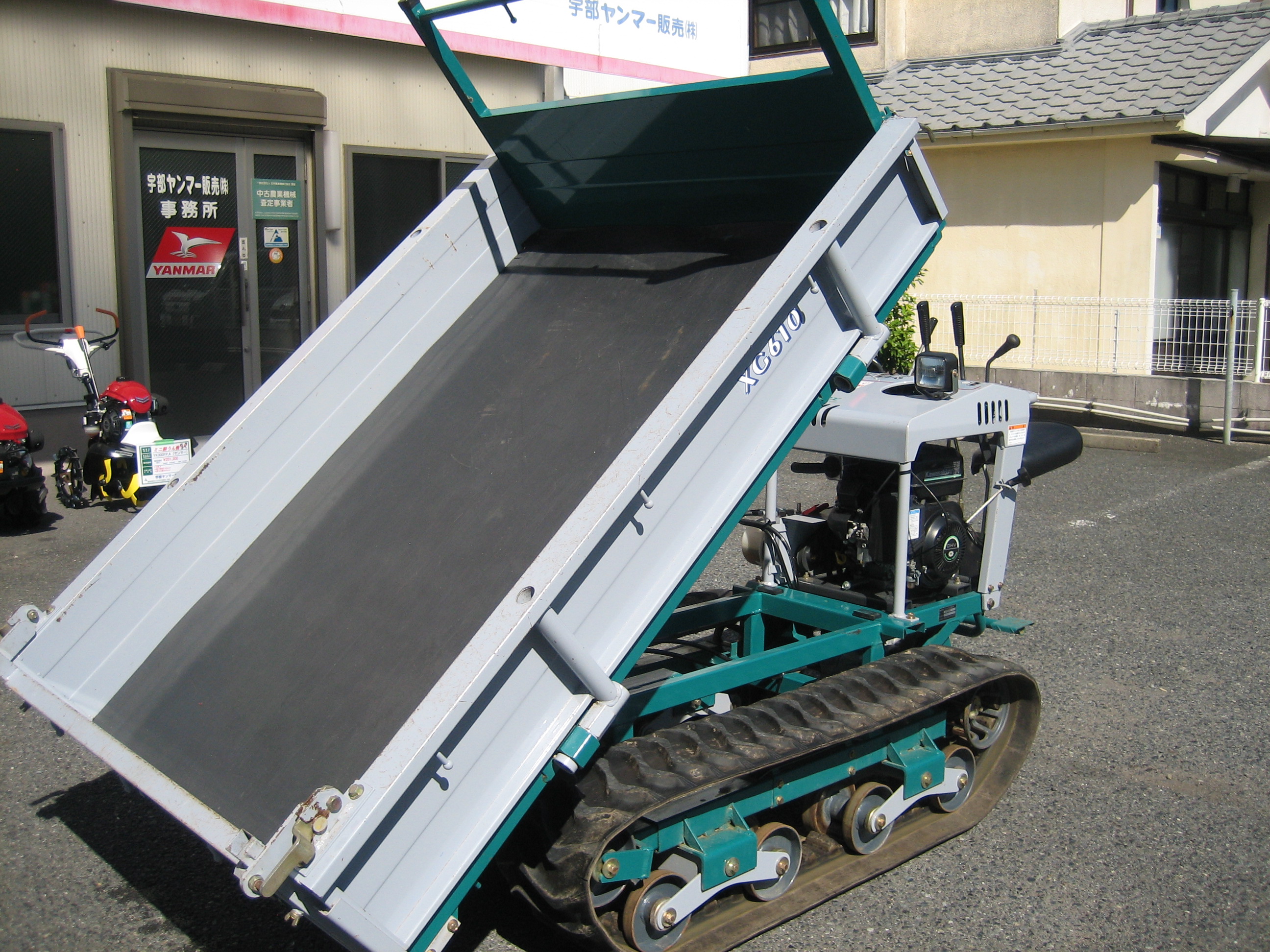 アテックス 中古運搬機 XG610の商品画像1