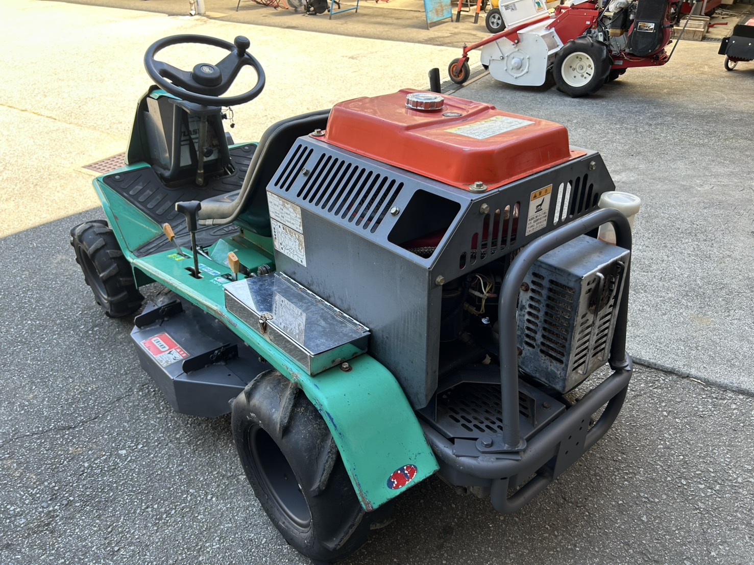 筑水キャニコム 中古草刈機 CM1603の商品画像3