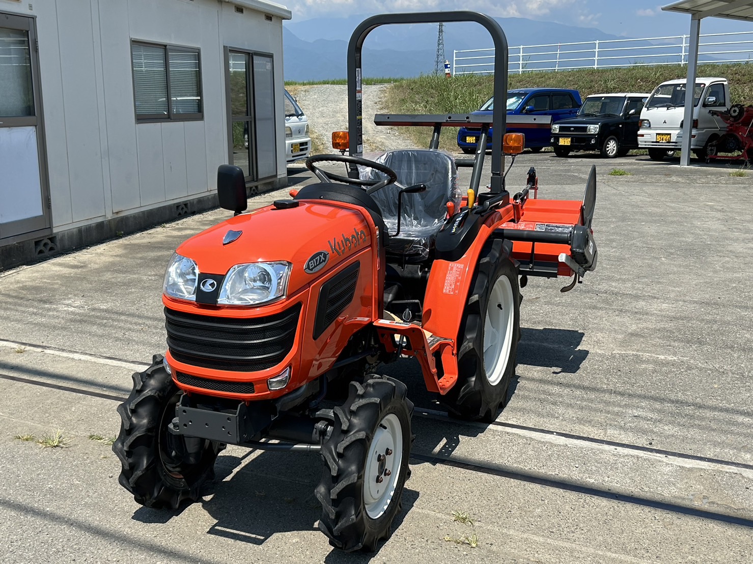 クボタ 中古トラクター B17X-BSMAGの商品画像1