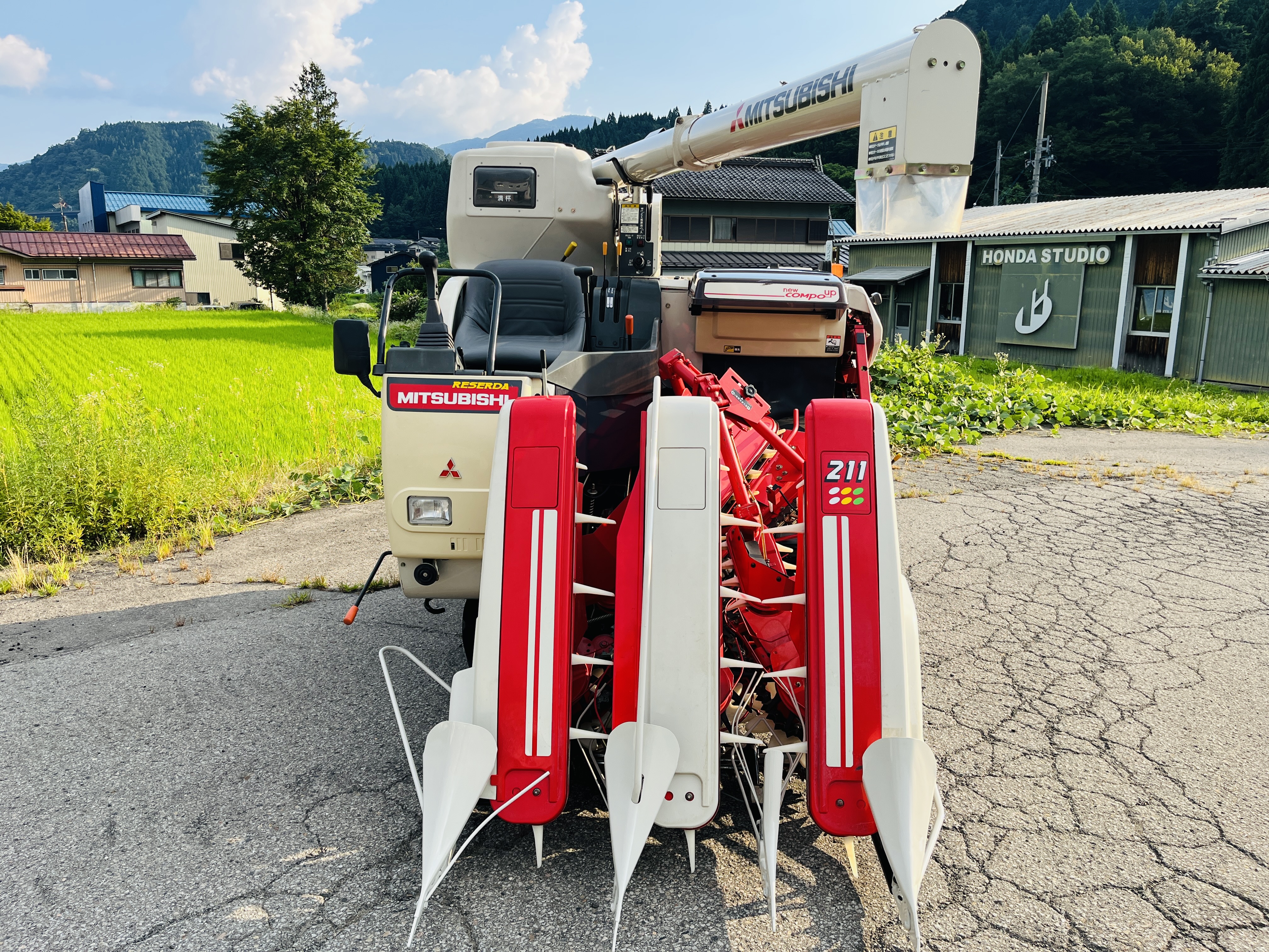 三菱マヒンドラ農機 中古コンバイン VS211Gの商品画像3