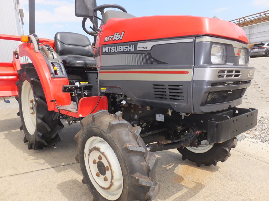 三菱マヒンドラ農機 中古トラクター MT161の商品画像1