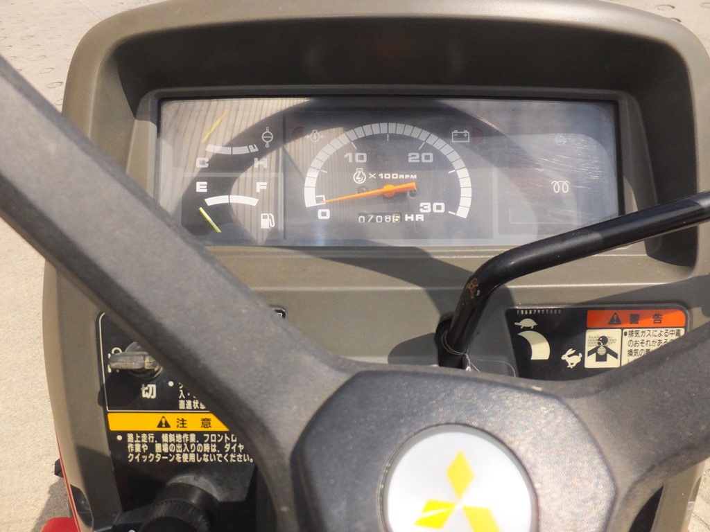 三菱マヒンドラ農機 中古トラクター MT161の商品画像3