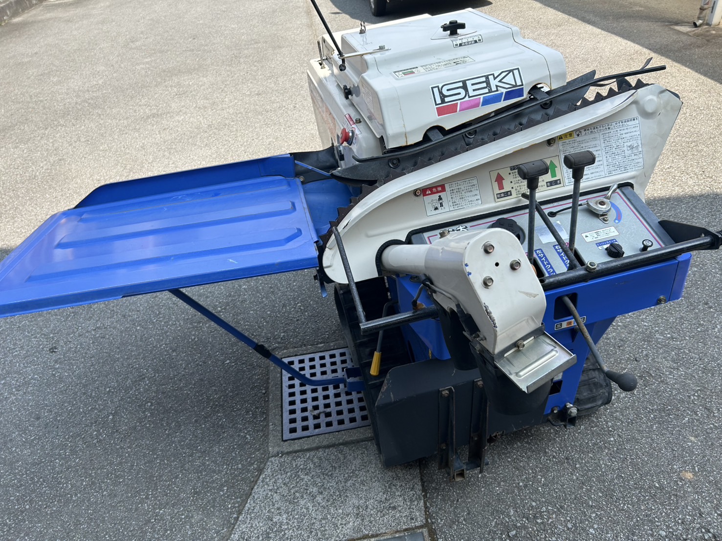 イセキ 中古ハーベスター HMG53-Eの商品画像1