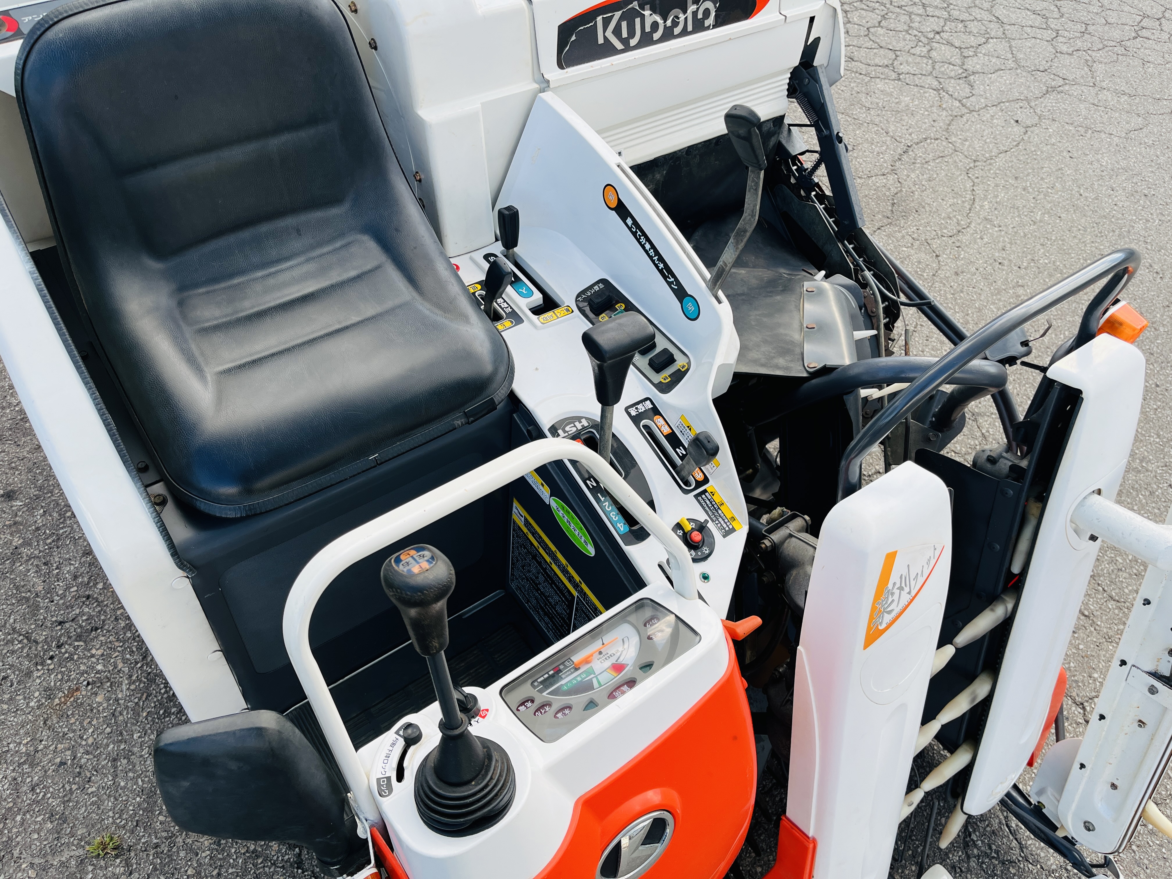 クボタ 中古コンバイン ARN216の商品画像9