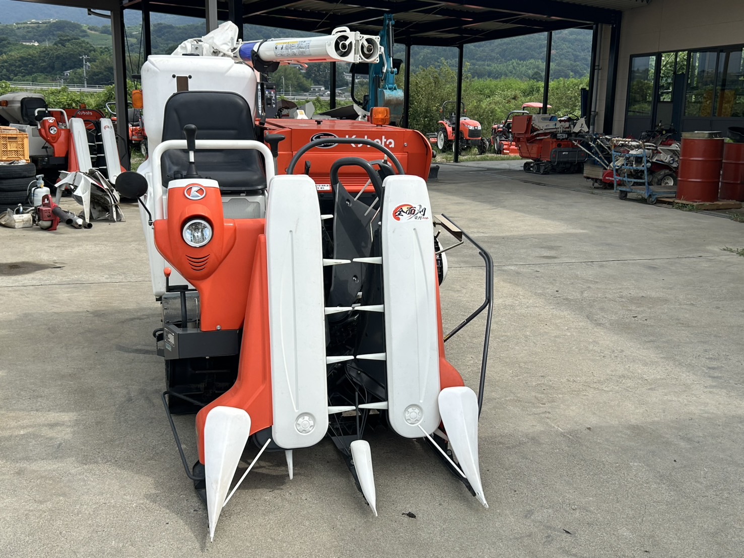 クボタ 中古コンバイン ER211GWの商品画像1