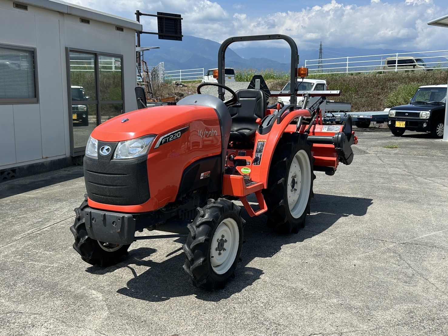クボタ 中古トラクター FT220BMAの商品画像1