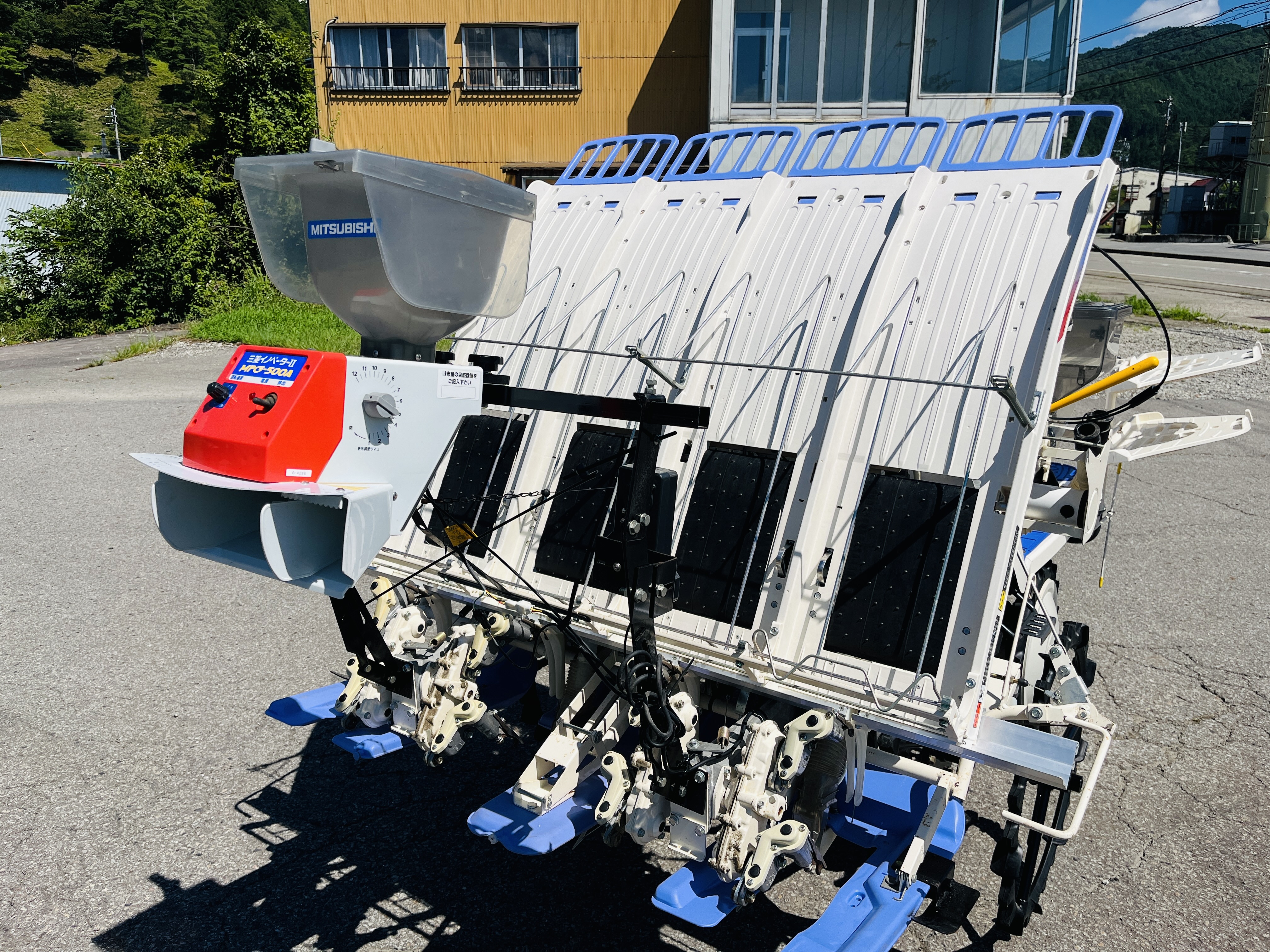 三菱マヒンドラ農機 中古田植機 LV4の商品画像5