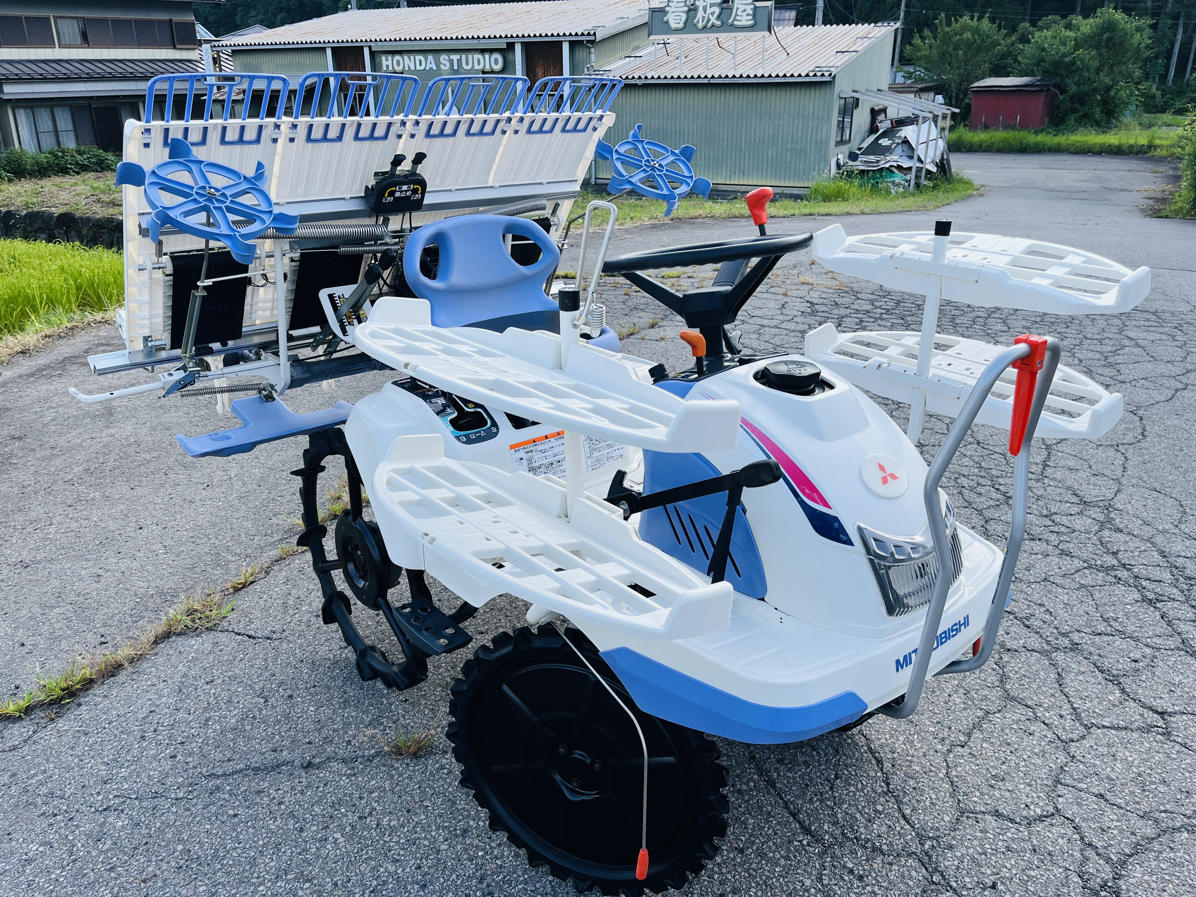 三菱マヒンドラ農機 中古田植機 LC40の商品画像2