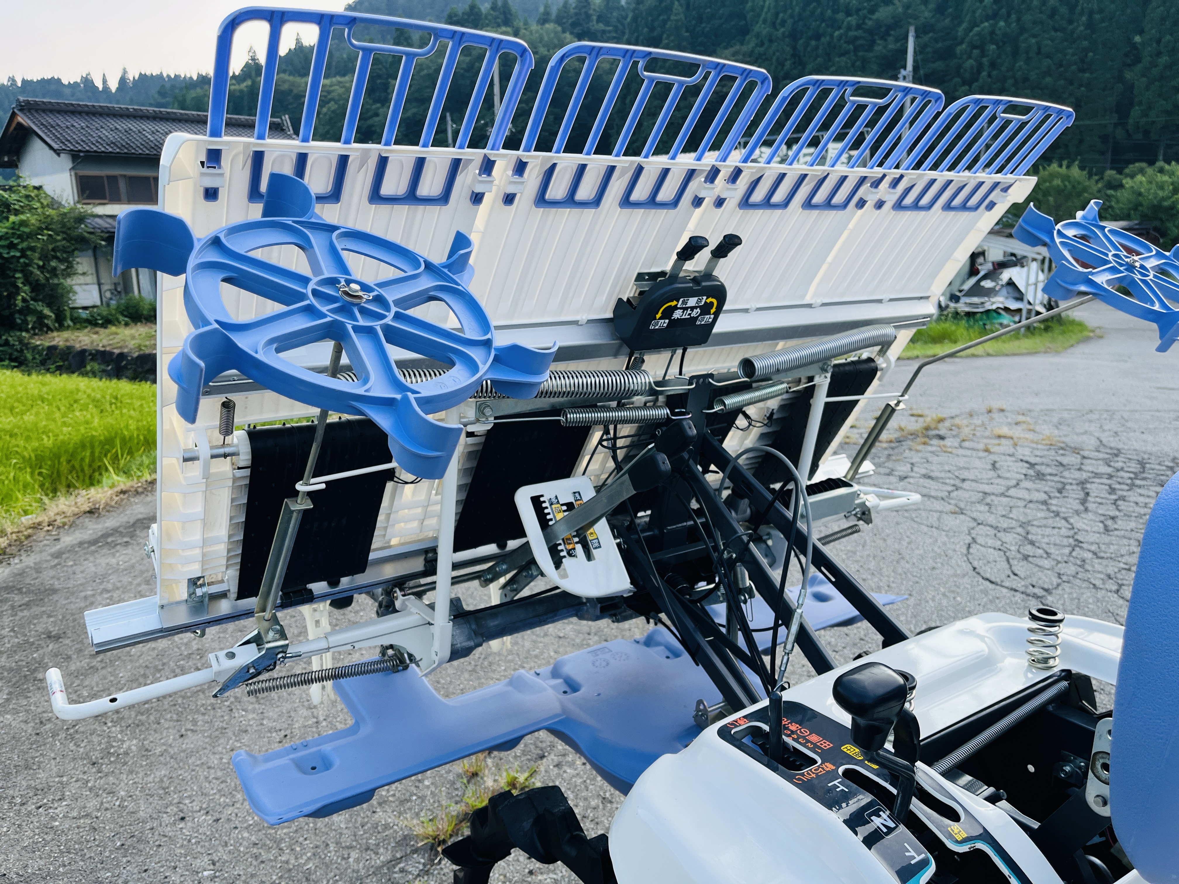 三菱マヒンドラ農機 中古田植機 LC40の商品画像10