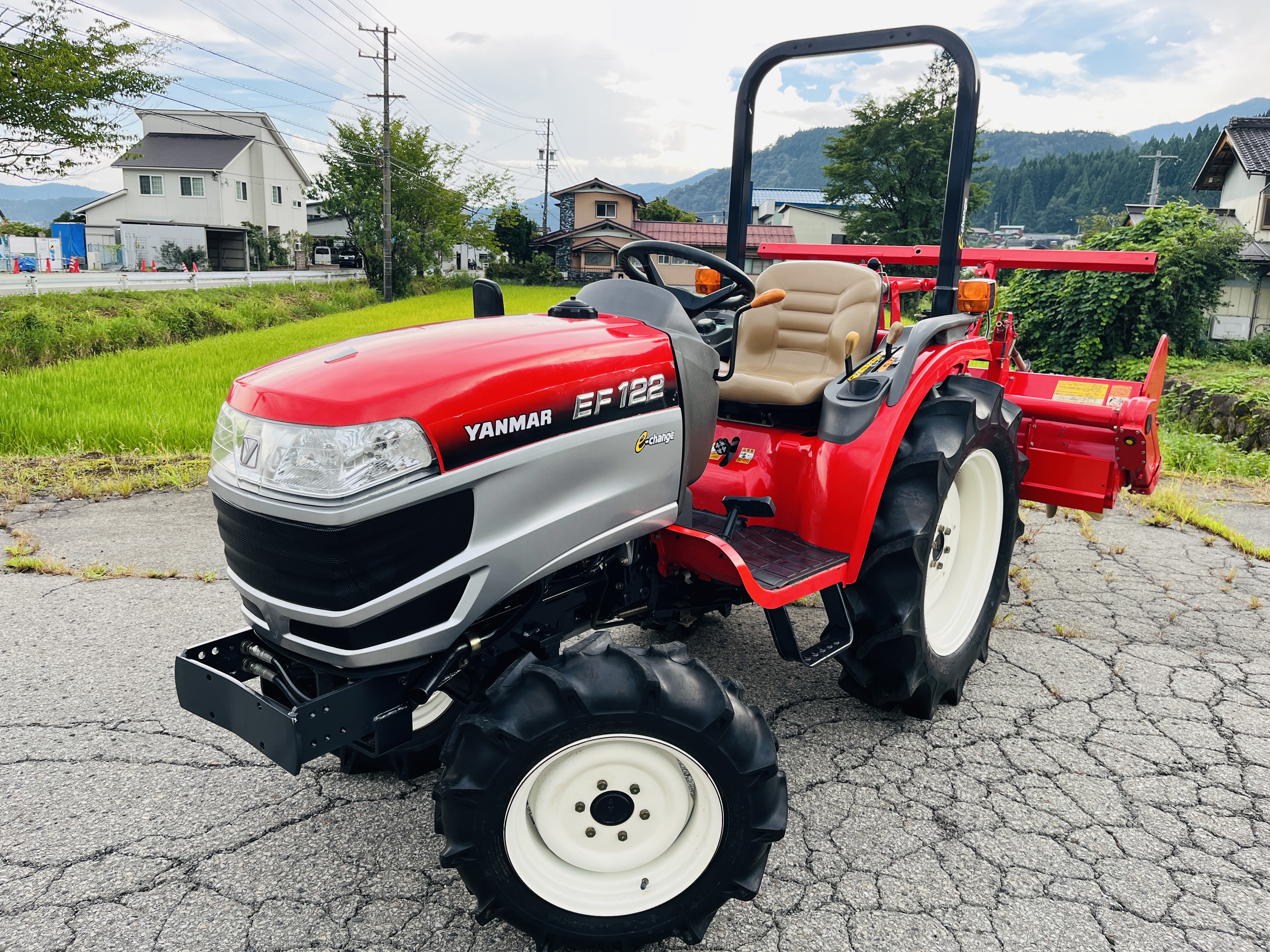 ヤンマー 中古トラクター EF122  e-changeの商品画像1