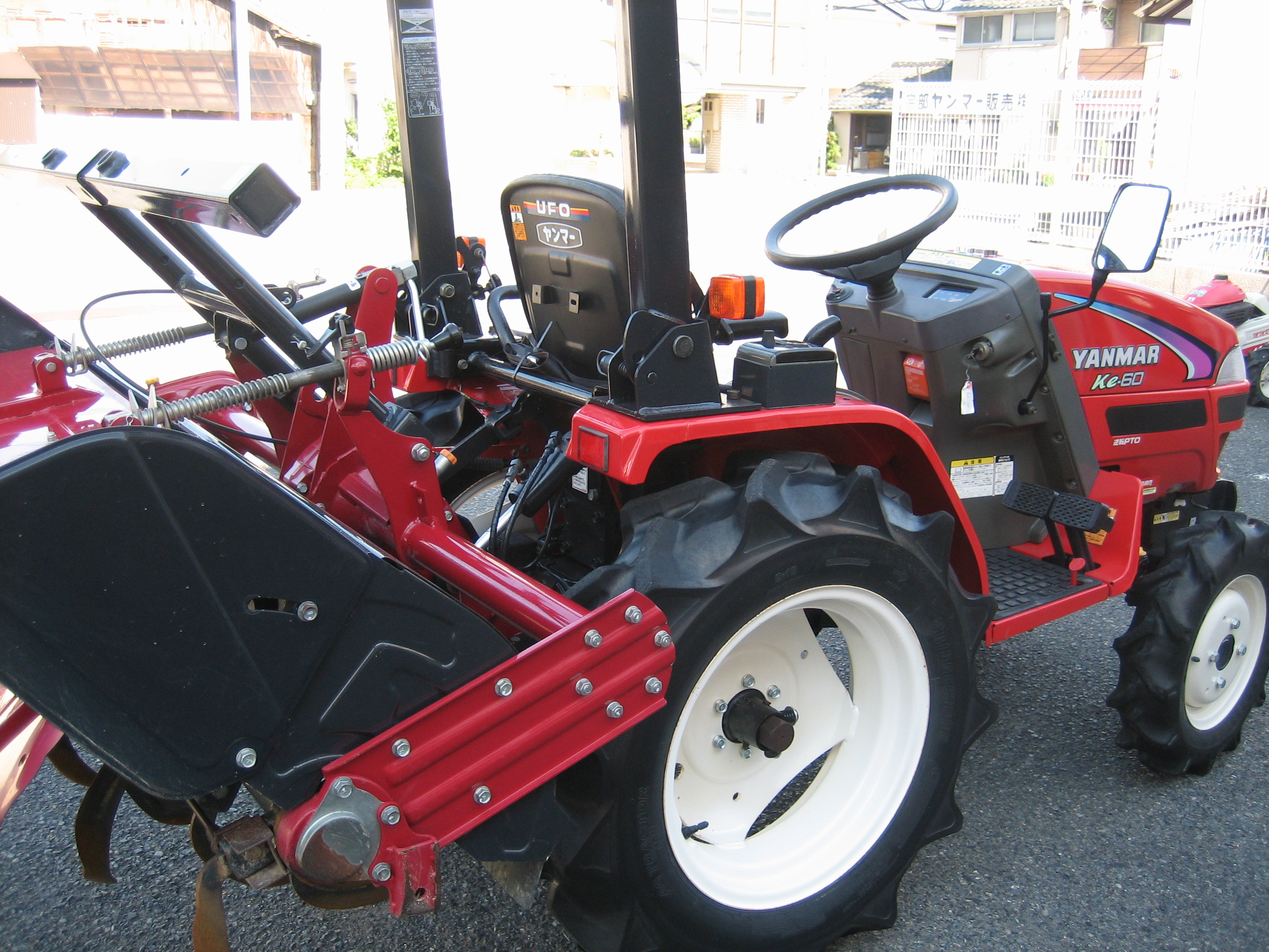 ヤンマー 中古トラクター KE-60ABUS4の商品画像4