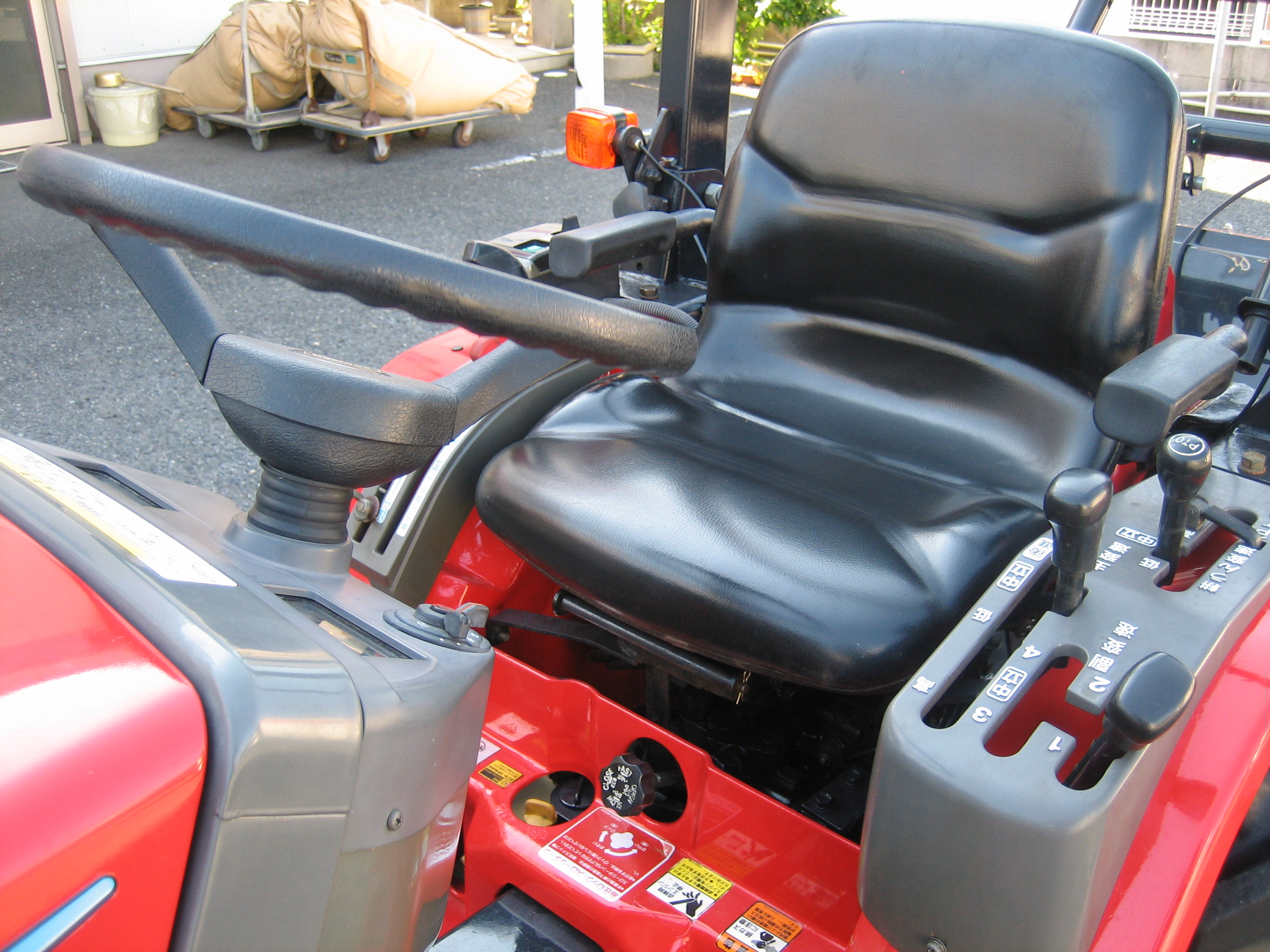 ヤンマー 中古トラクター KE-60ABUS4の商品画像8