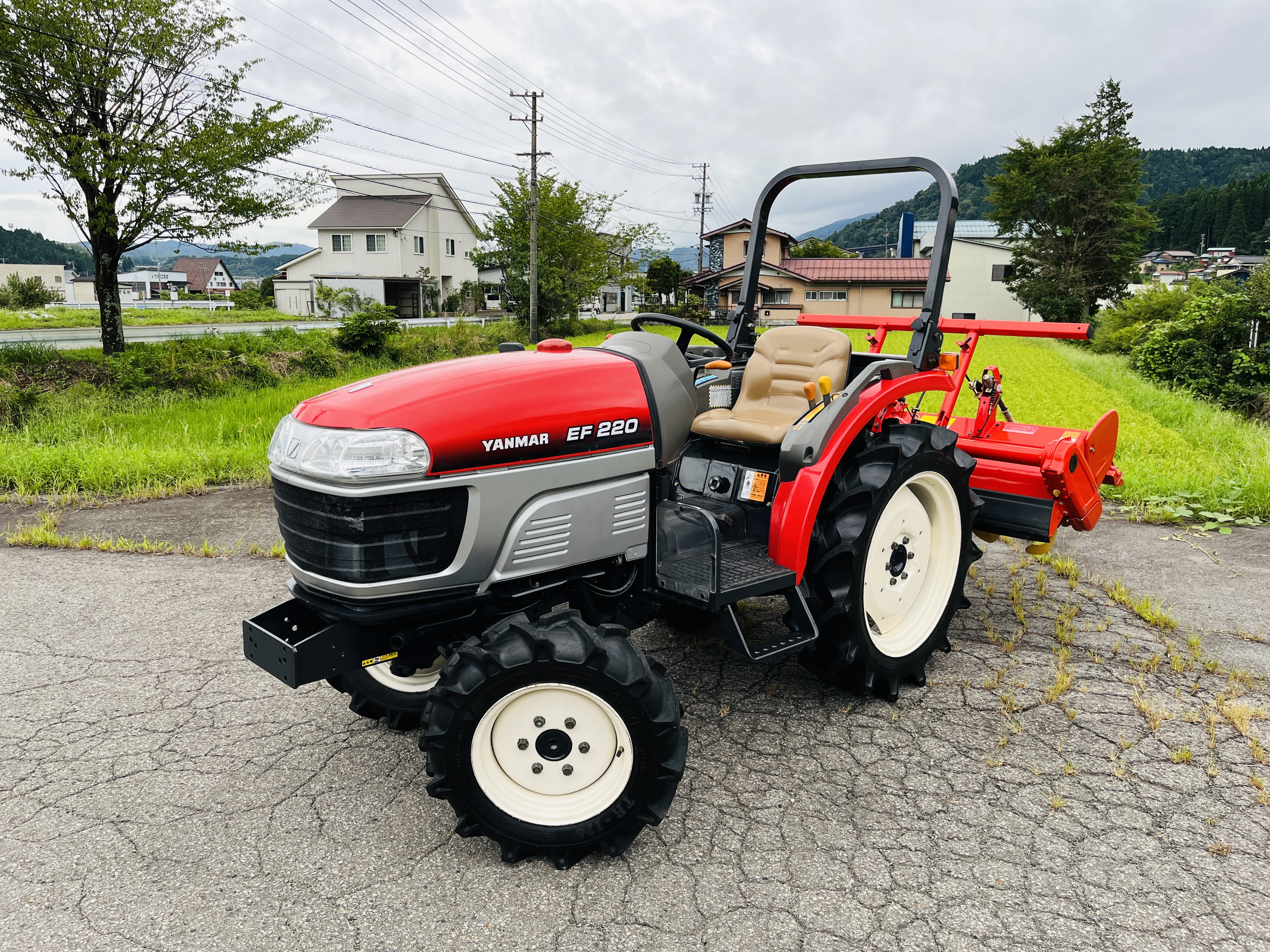 ヤンマー 中古トラクター EF220の商品画像1