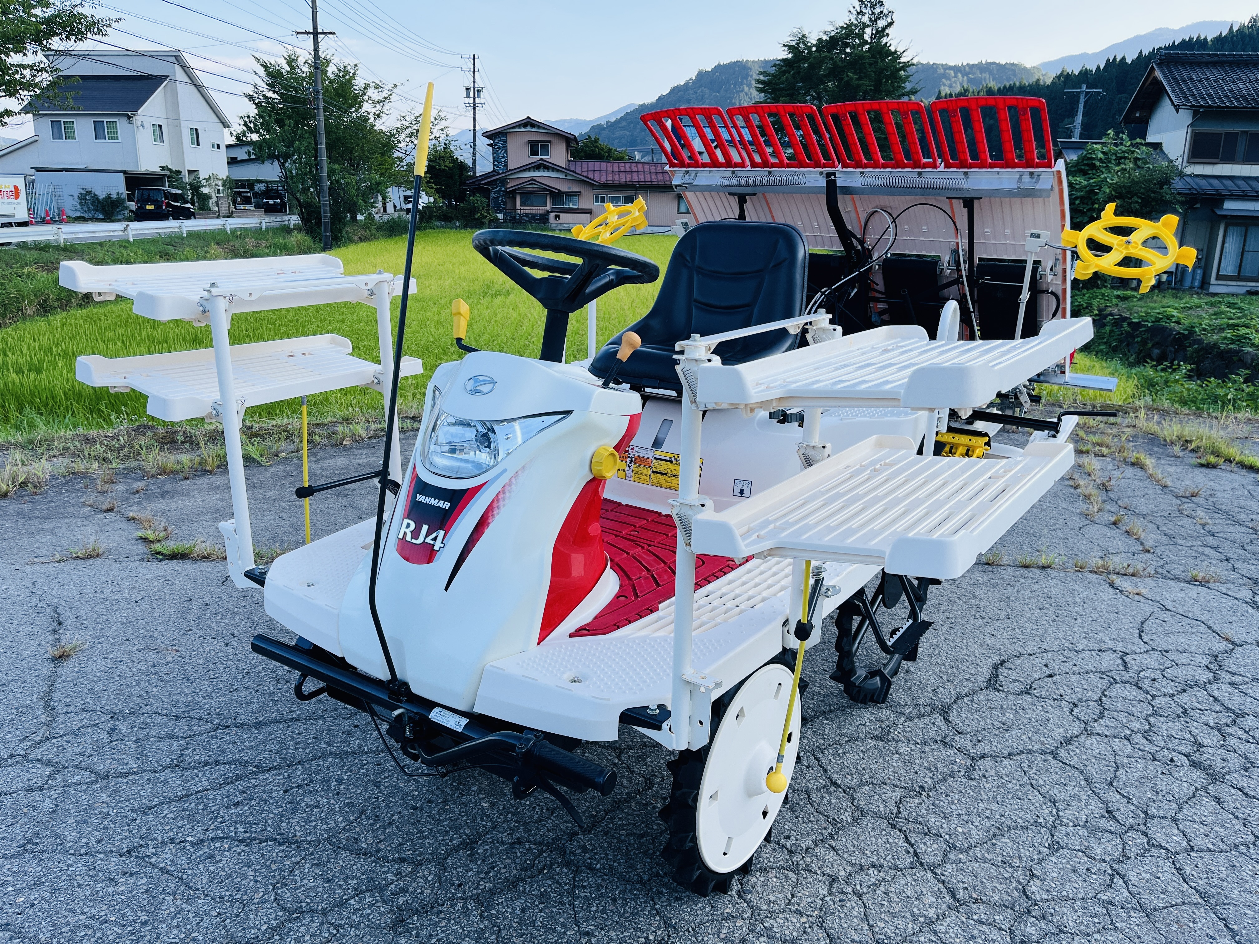 ヤンマー 中古田植機 RJ4の商品画像1