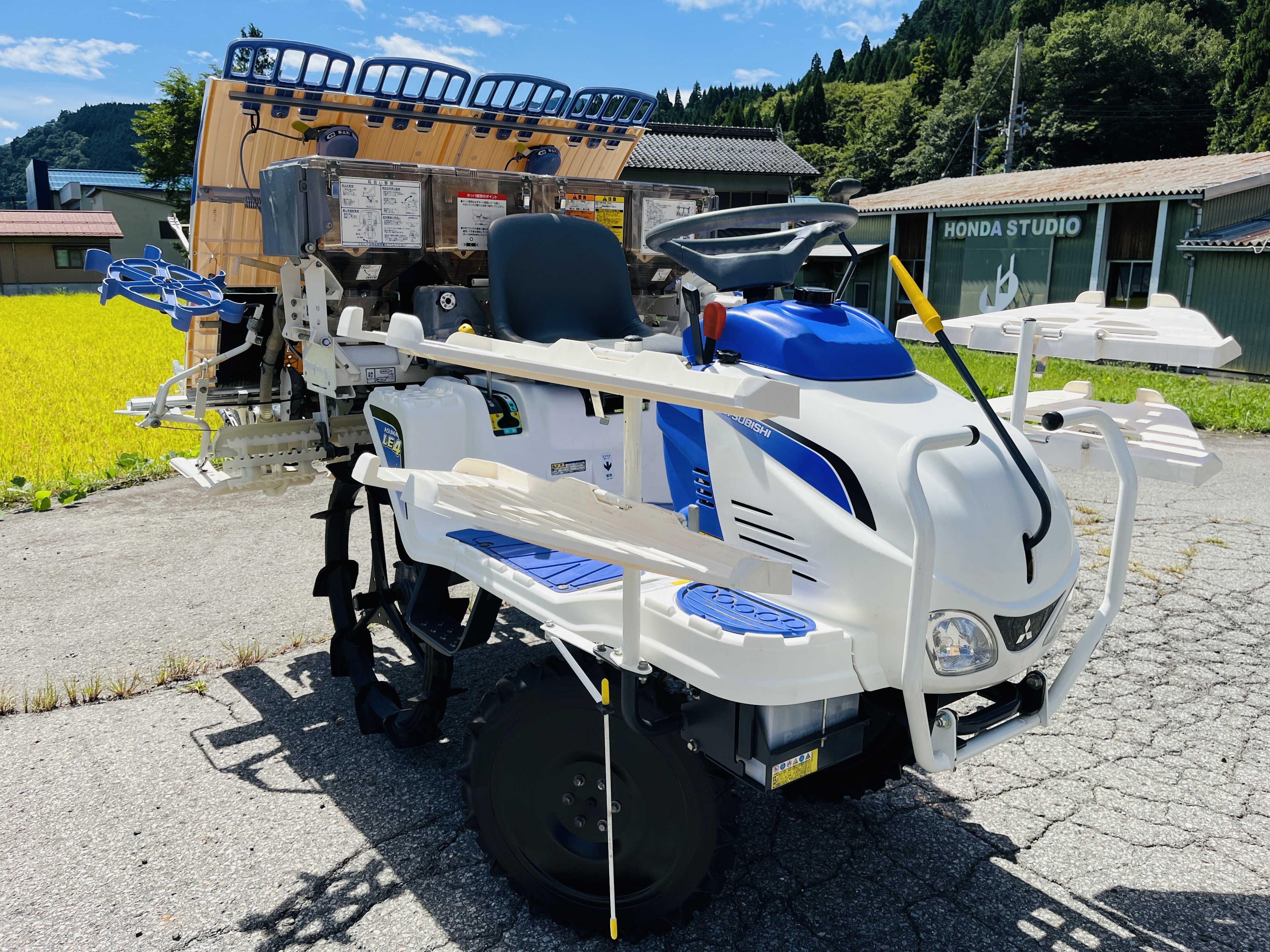 三菱マヒンドラ農機 中古田植機 LE4の商品画像2