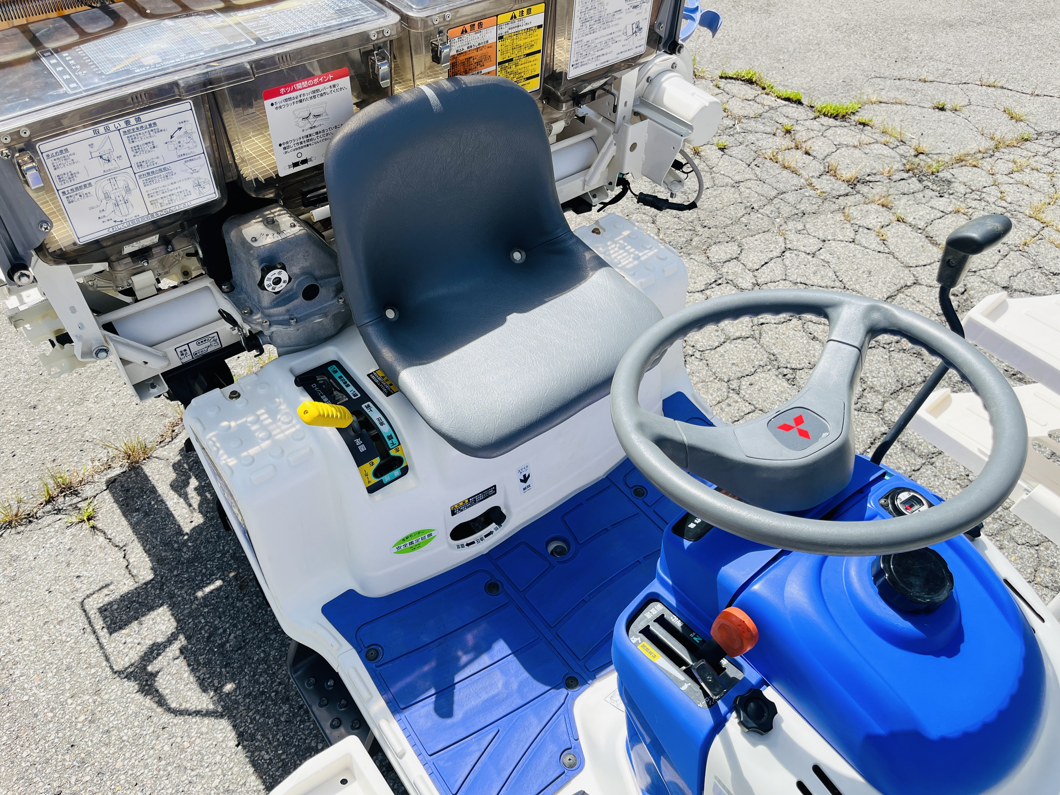 三菱マヒンドラ農機 中古田植機 LE4の商品画像9
