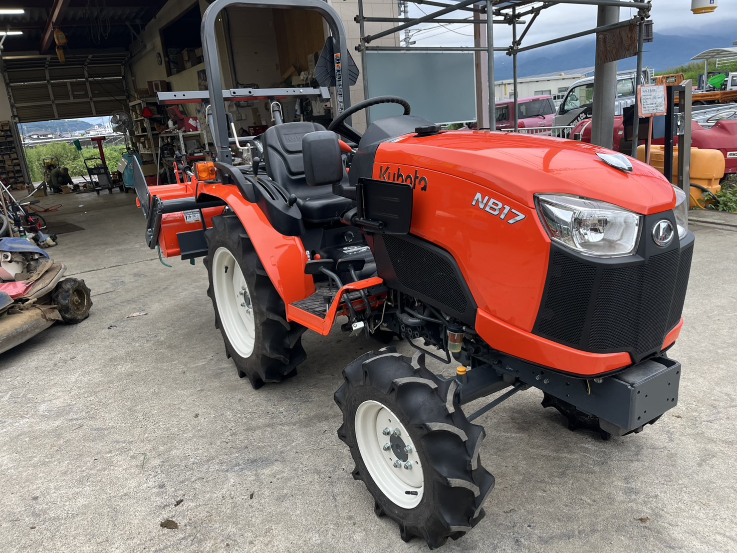 クボタ 中古トラクター NB17MA
