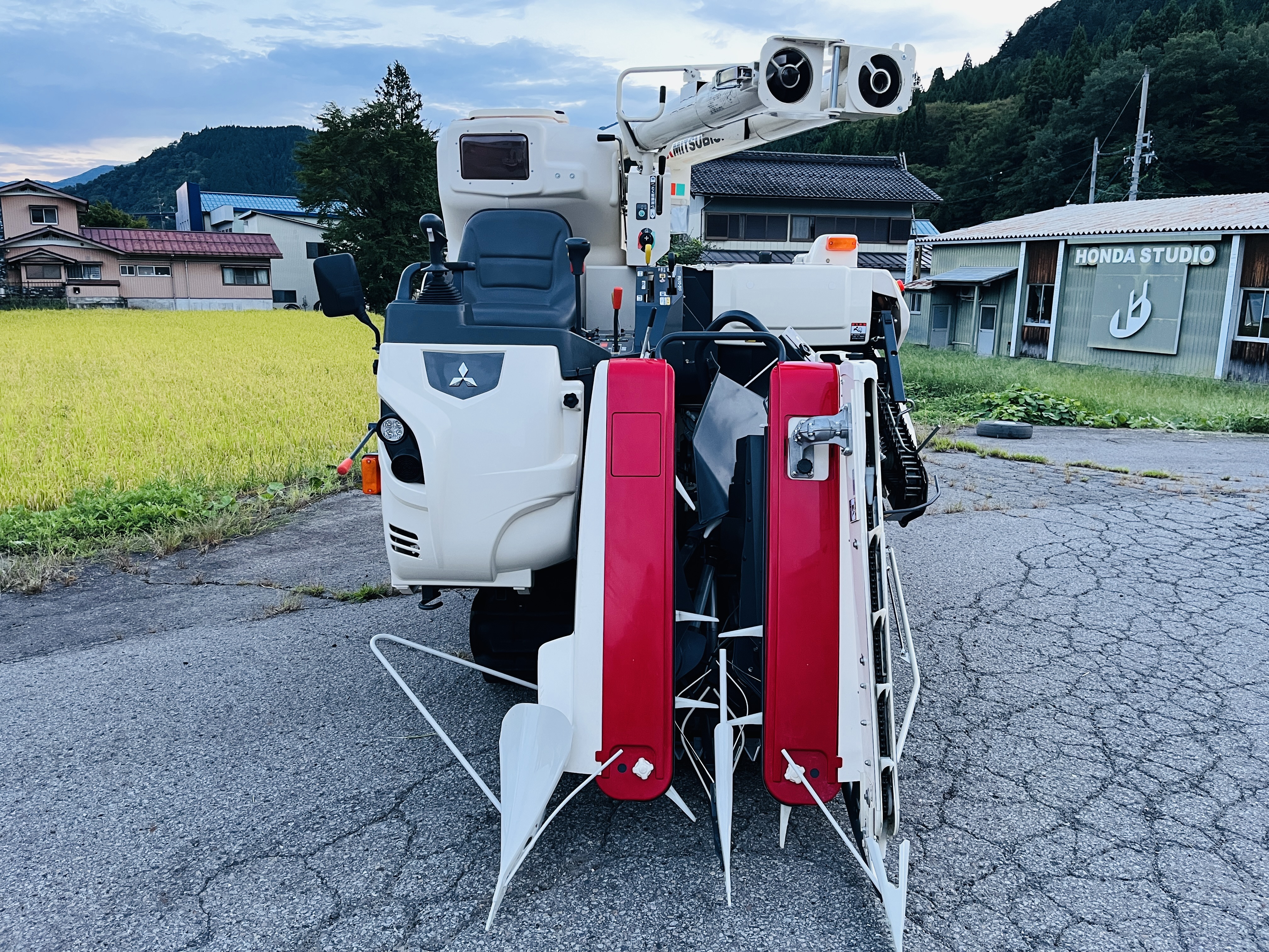 三菱マヒンドラ農機 中古コンバイン V221の商品画像3