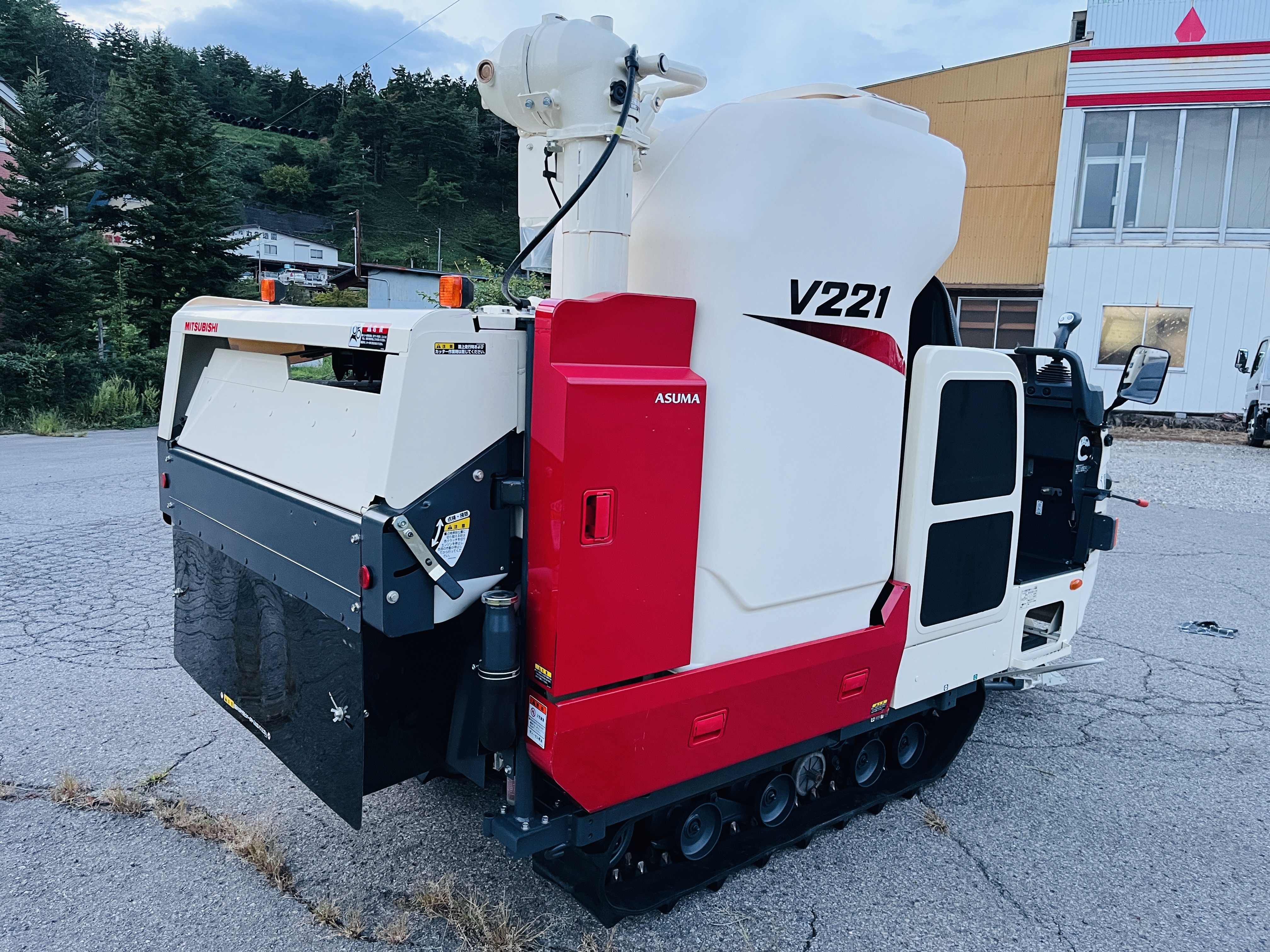 三菱マヒンドラ農機 中古コンバイン V221の商品画像5