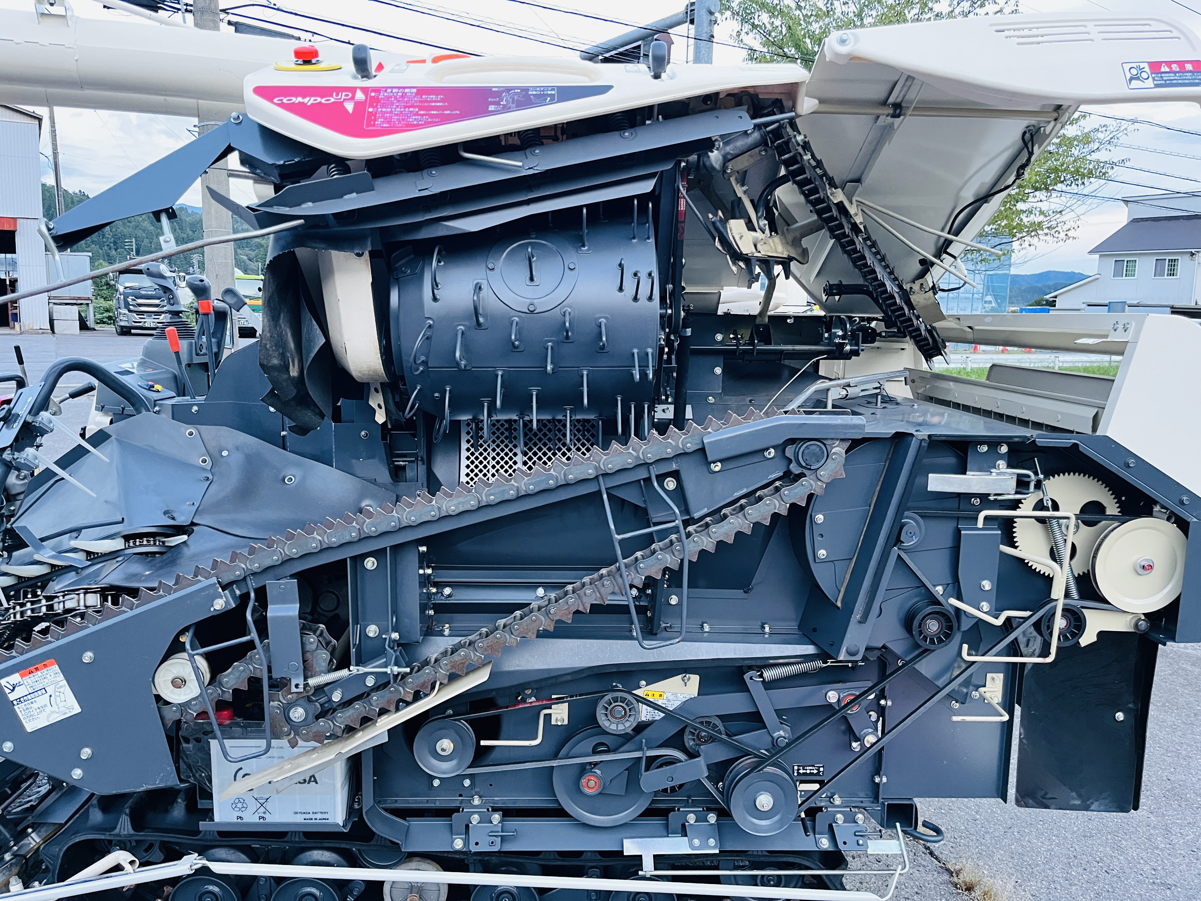 三菱マヒンドラ農機 中古コンバイン V221の商品画像7