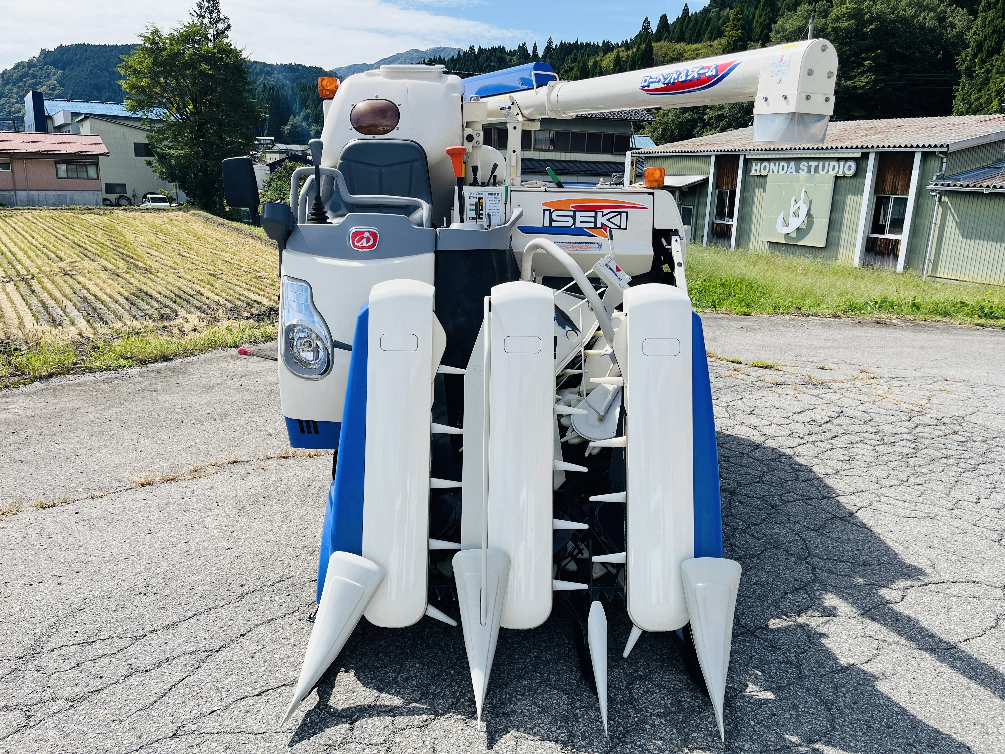 イセキ 中古コンバイン HVF323G-ZKWCの商品画像3