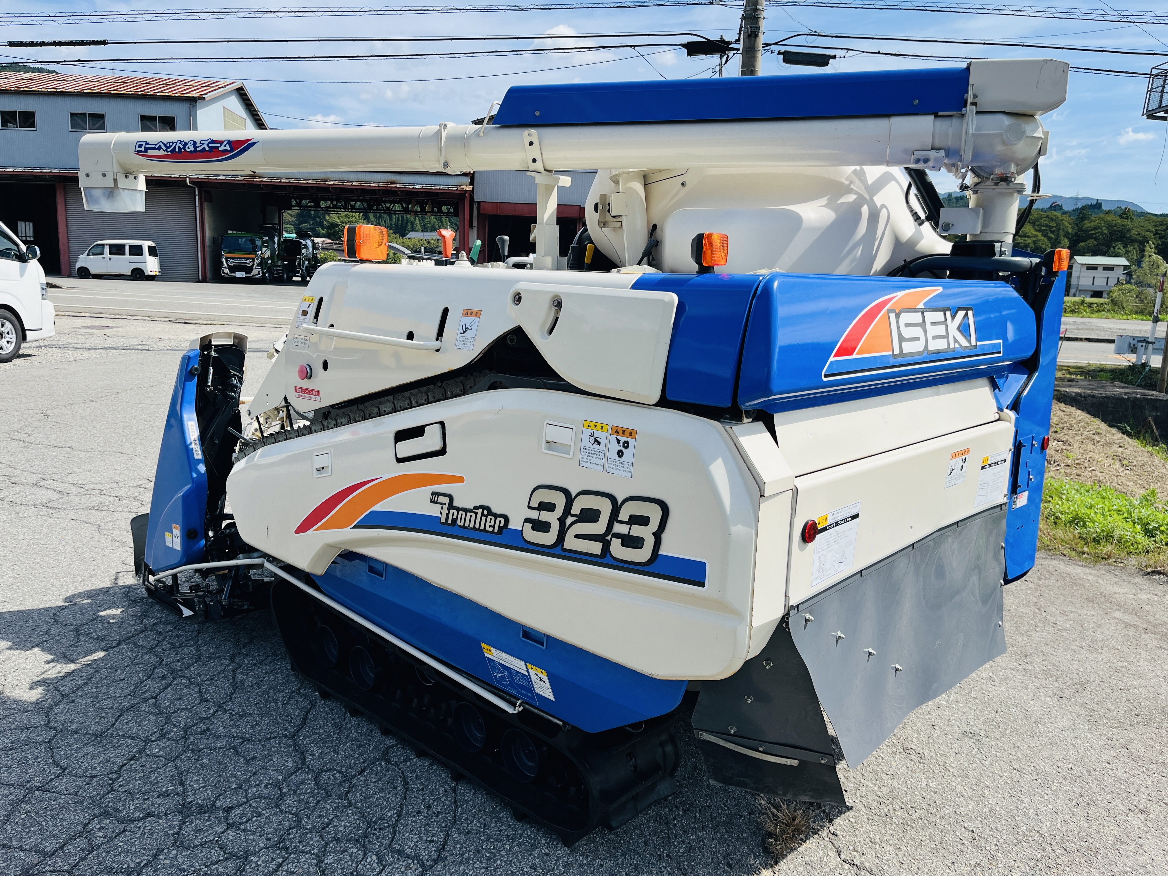 イセキ 中古コンバイン HVF323G-ZKWCの商品画像4