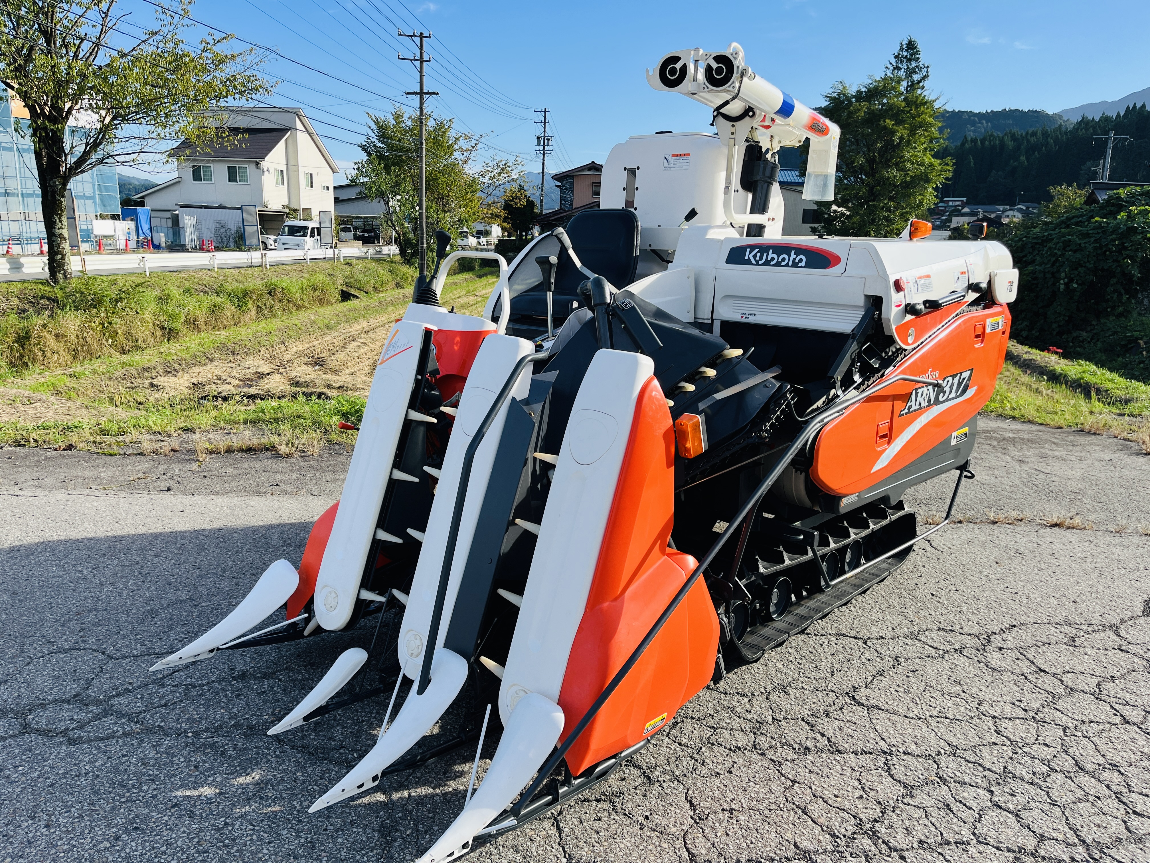 クボタ 中古コンバイン ARN317-GLW