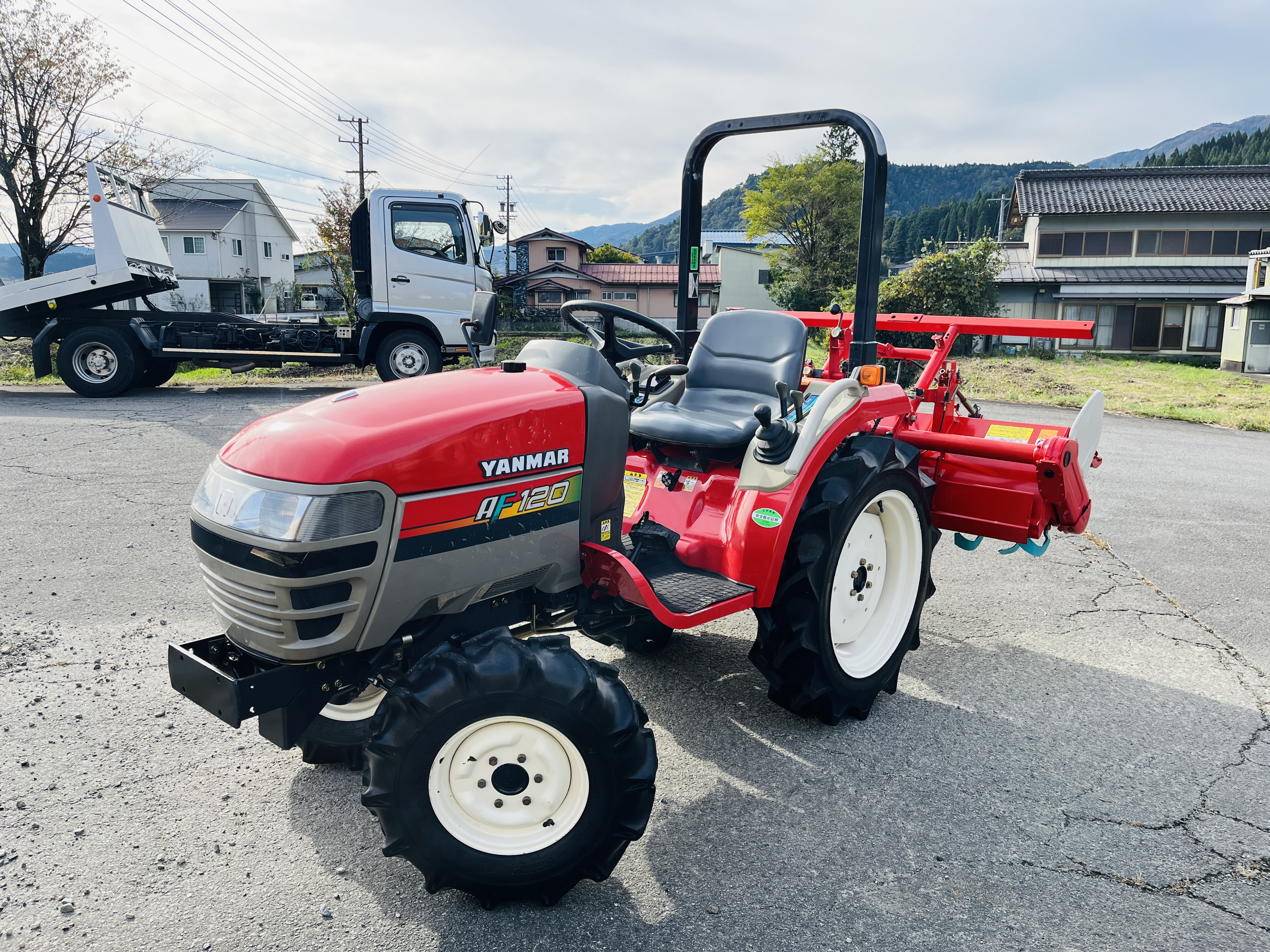ヤンマー 中古トラクター AF120の商品画像1
