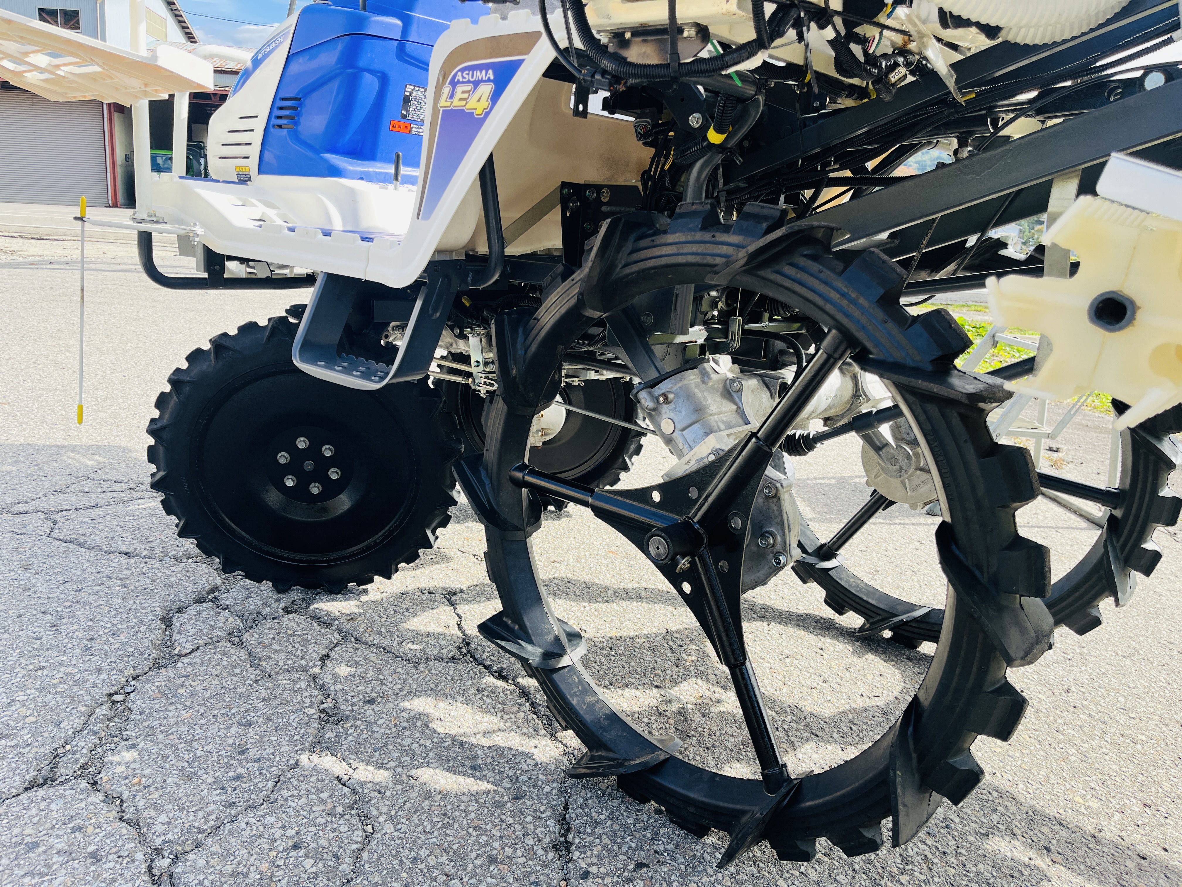 三菱マヒンドラ農機 中古田植機 LE4の商品画像9