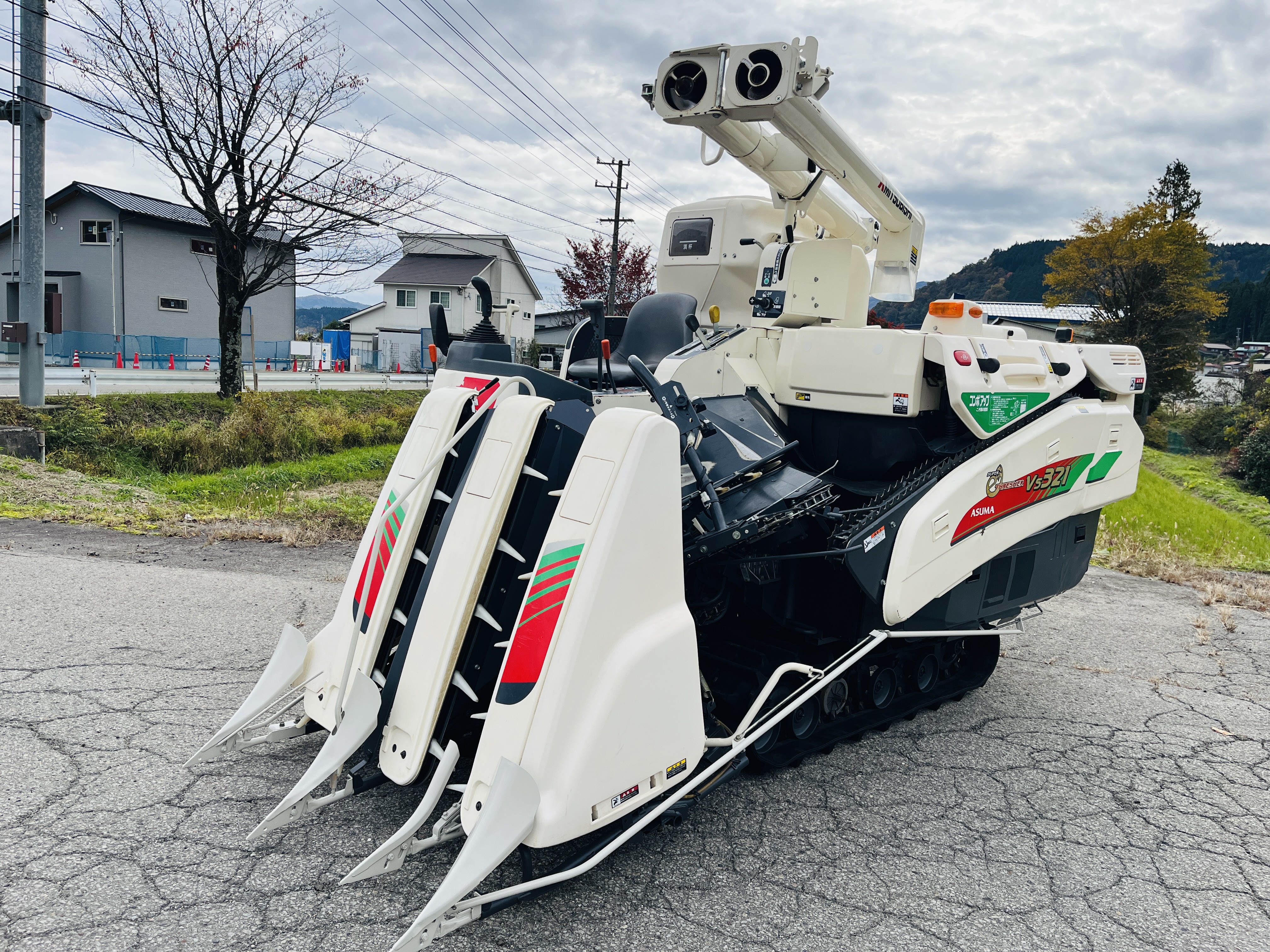 三菱マヒンドラ農機 中古コンバイン VS321