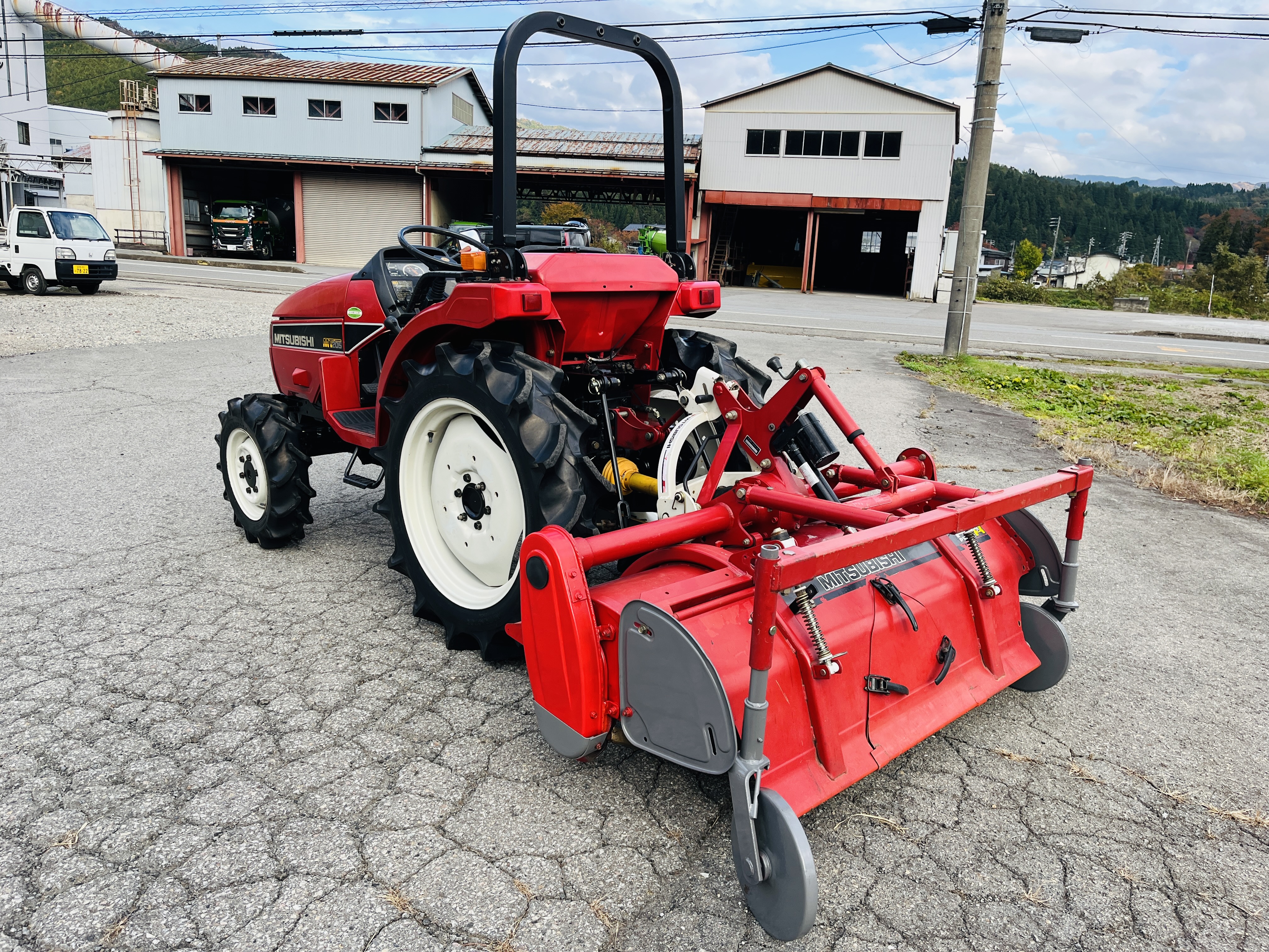 三菱マヒンドラ農機 中古トラクター MT205の商品画像3