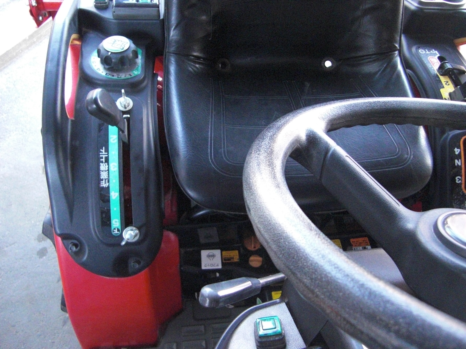 ヤンマー 中古トラクター GK14-VUS2S　人気のヤンマーGKシリーズ　！　高年式　！　小型フル装備　！　お手頃価格にて　！の商品画像3