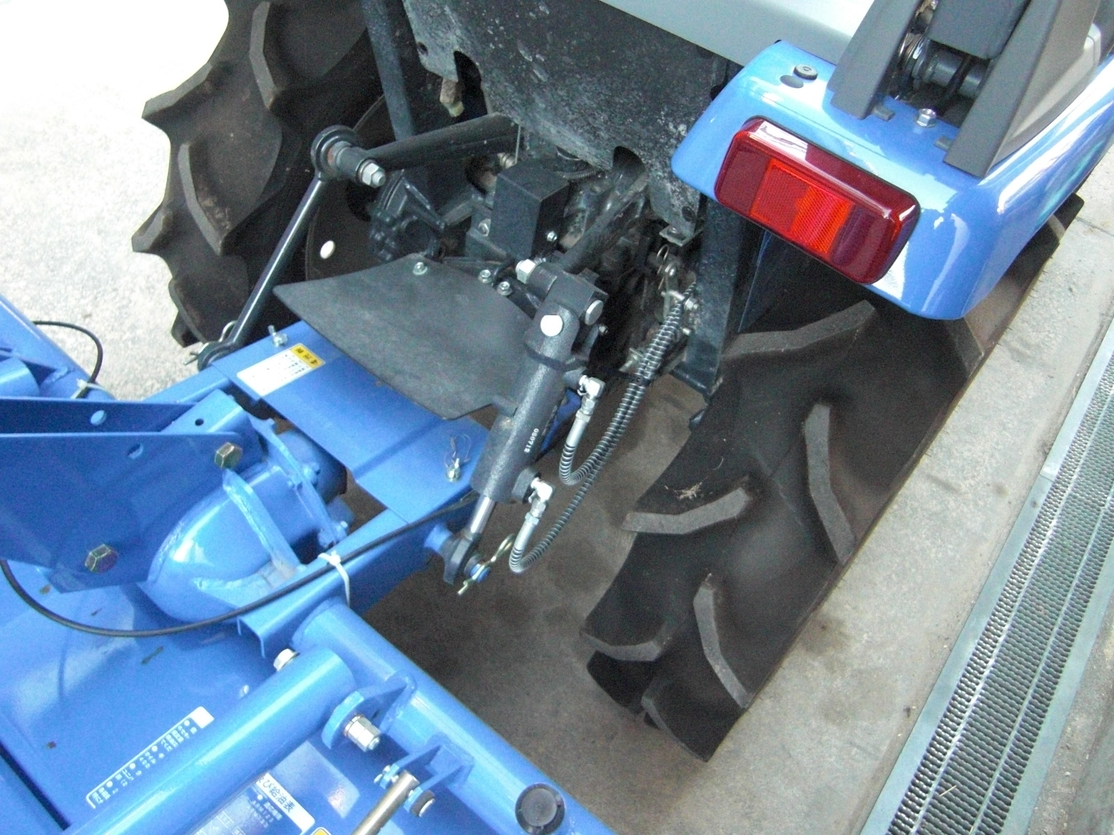 イセキ 中古トラクター TM16-KXZA2V　小型フル装備　！　低アワー機　！の商品画像5