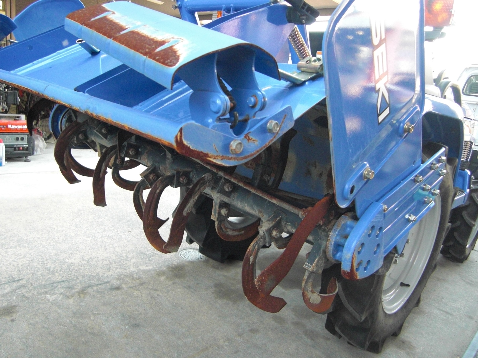 イセキ 中古トラクター TM16-KXZA2V　小型フル装備　！　低アワー機　！の商品画像7