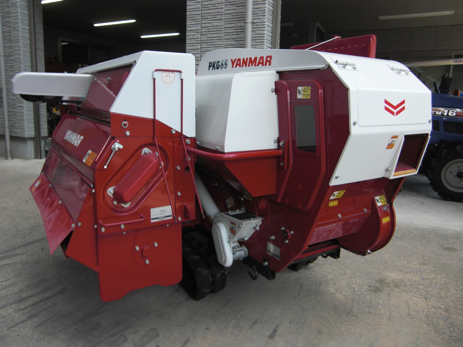ヤンマー 中古ハーベスター PKG65　カッター付　現行機種！　お買い得商品（新古車）！の商品画像1