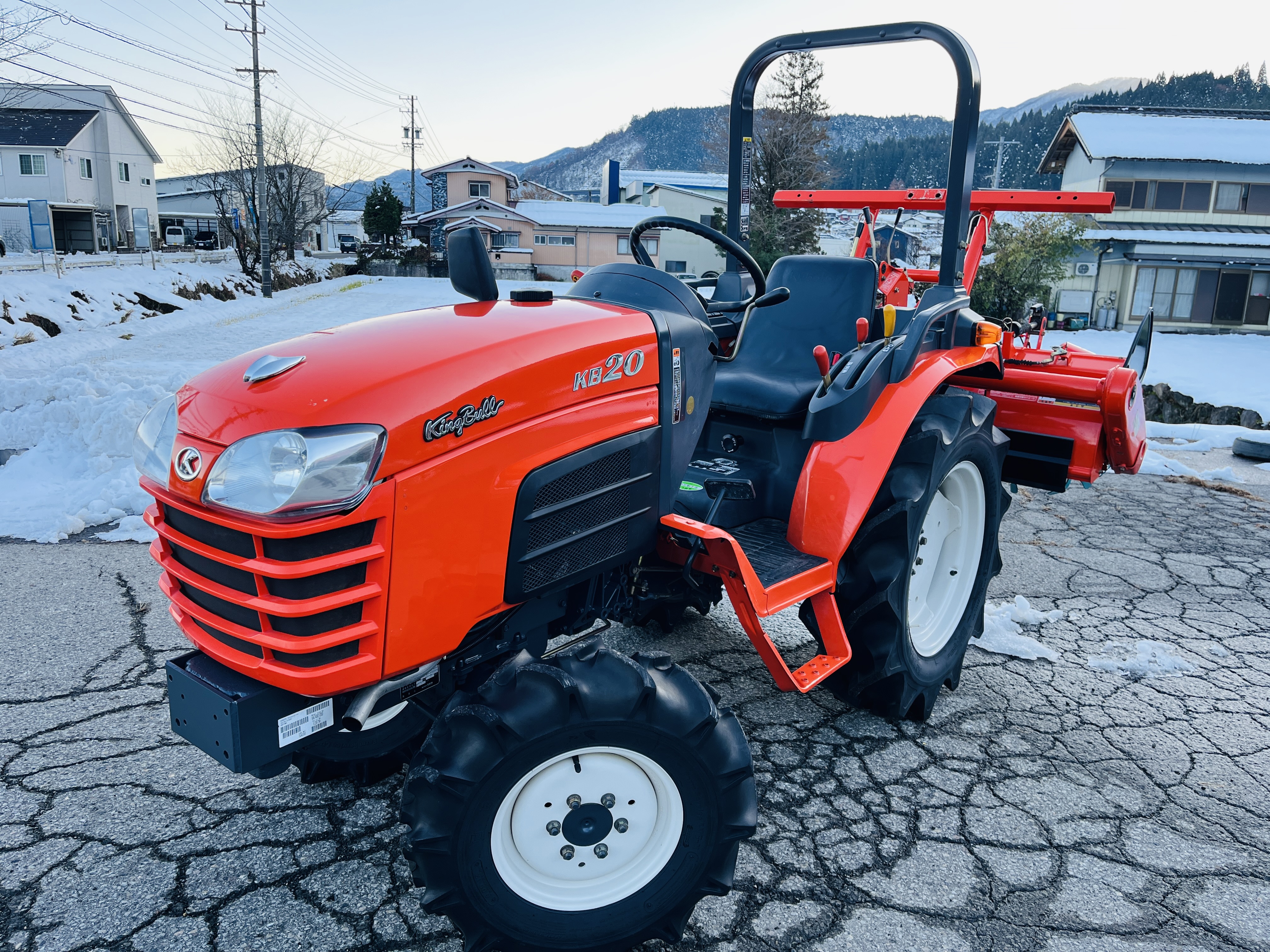 クボタ 中古トラクター KB20の商品画像1