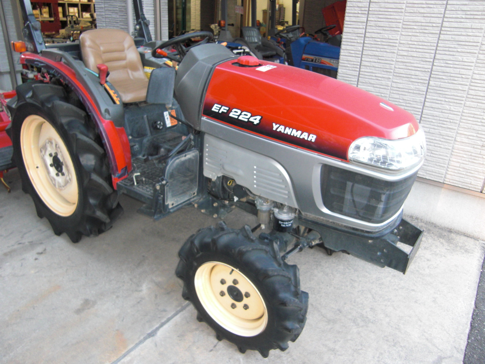 ヤンマー 中古トラクター EF224 VUKS5+ウィングハロー2m40cmの商品画像1