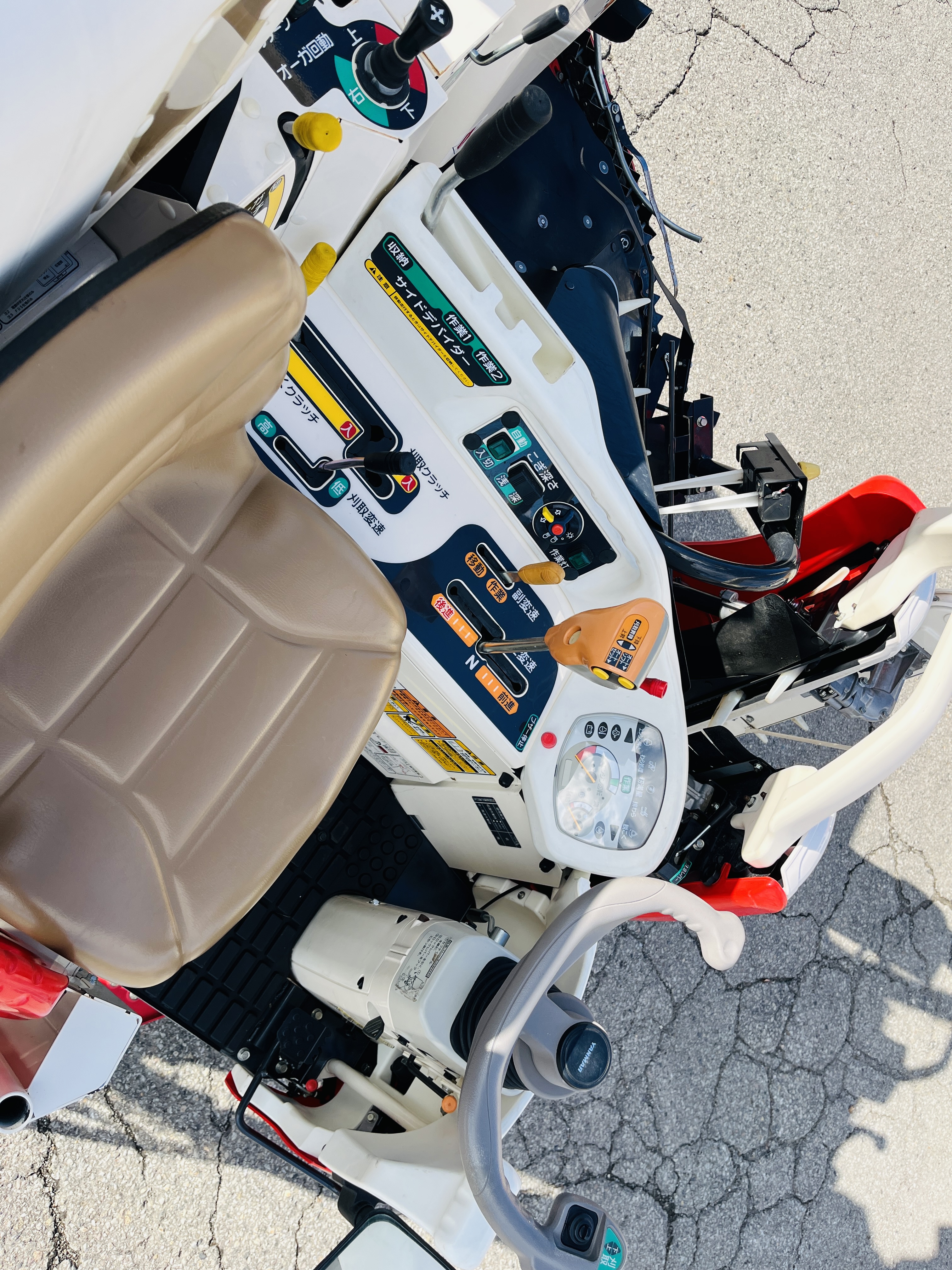 ヤンマー 中古コンバイン AJ219の商品画像9