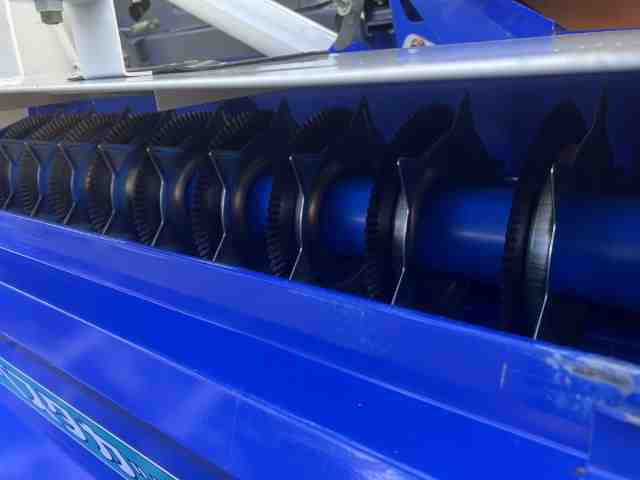 イセキ 中古ハーベスター HMG83-Sの商品画像7