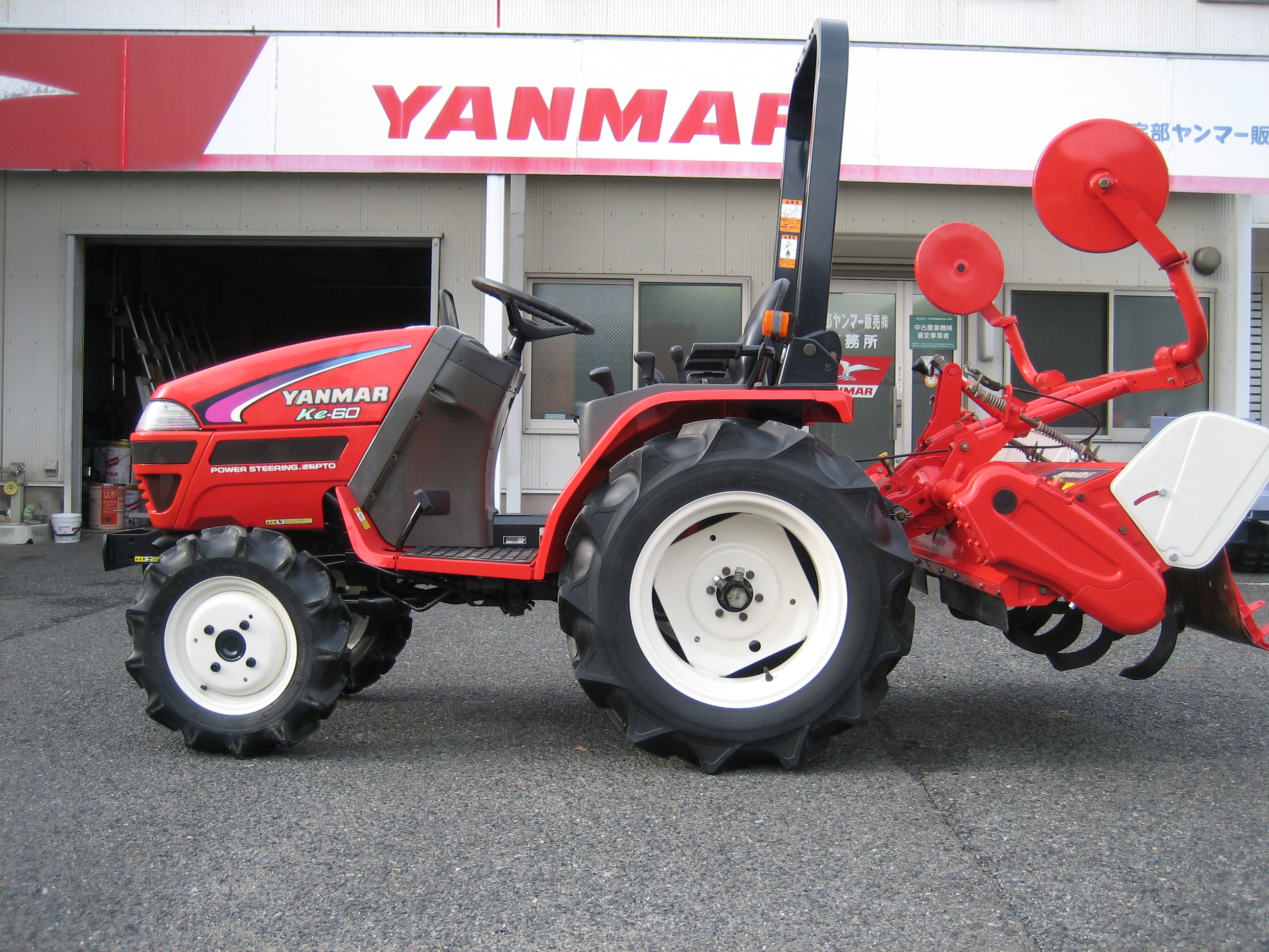 ヤンマー 中古トラクター KE-60ABPUS4の商品画像1