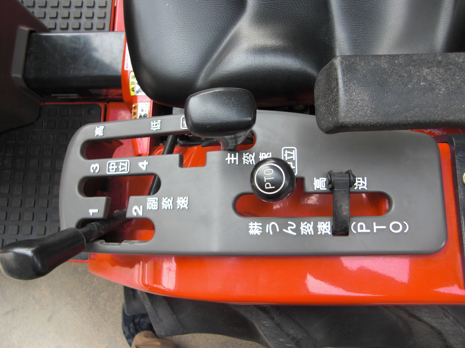 ヤンマー 中古トラクター Ke-60ABPUS4　小型フル装備 ！　低アワー機 ！の商品画像5