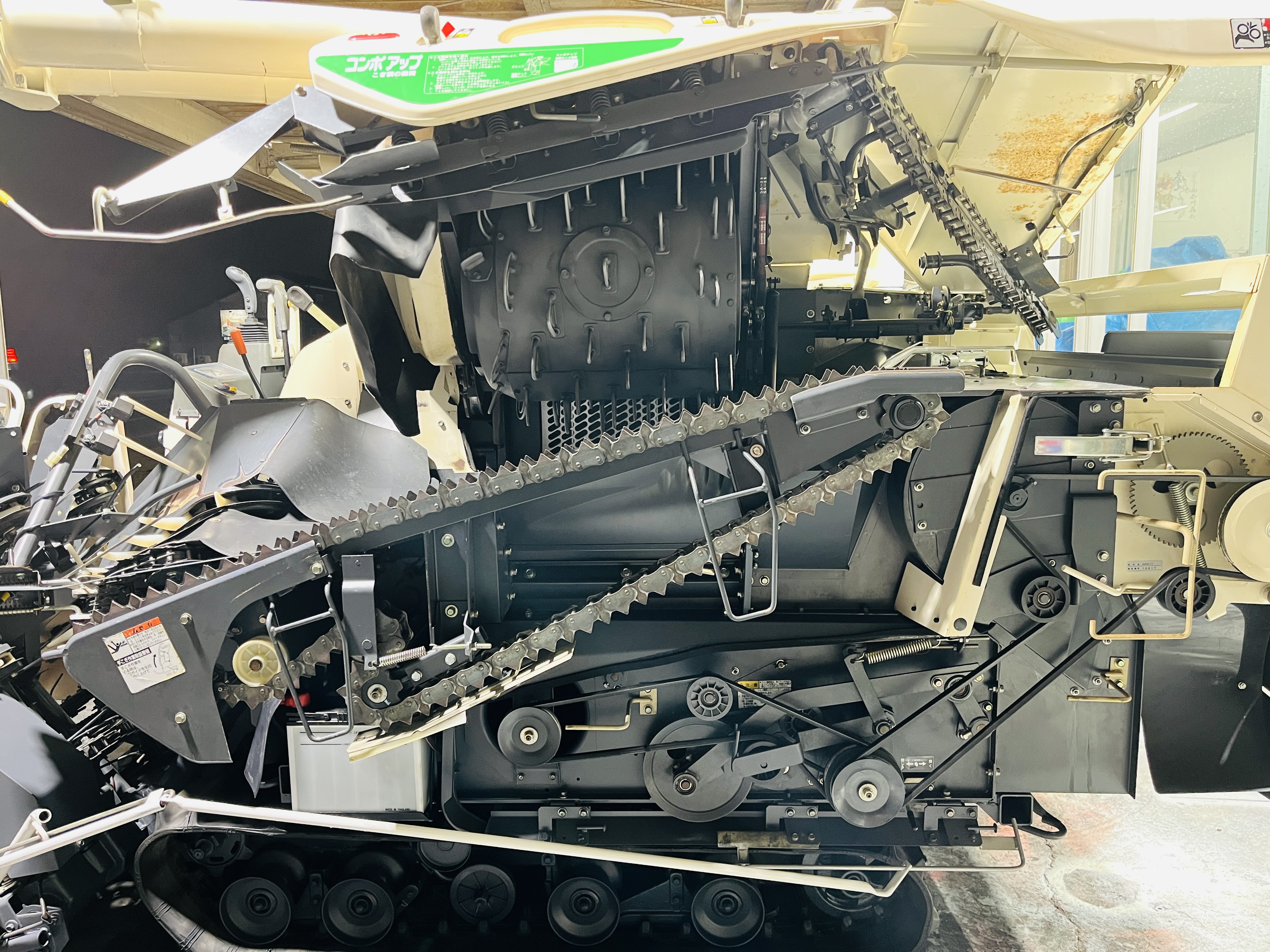 三菱マヒンドラ農機 中古コンバイン VS323の商品画像7