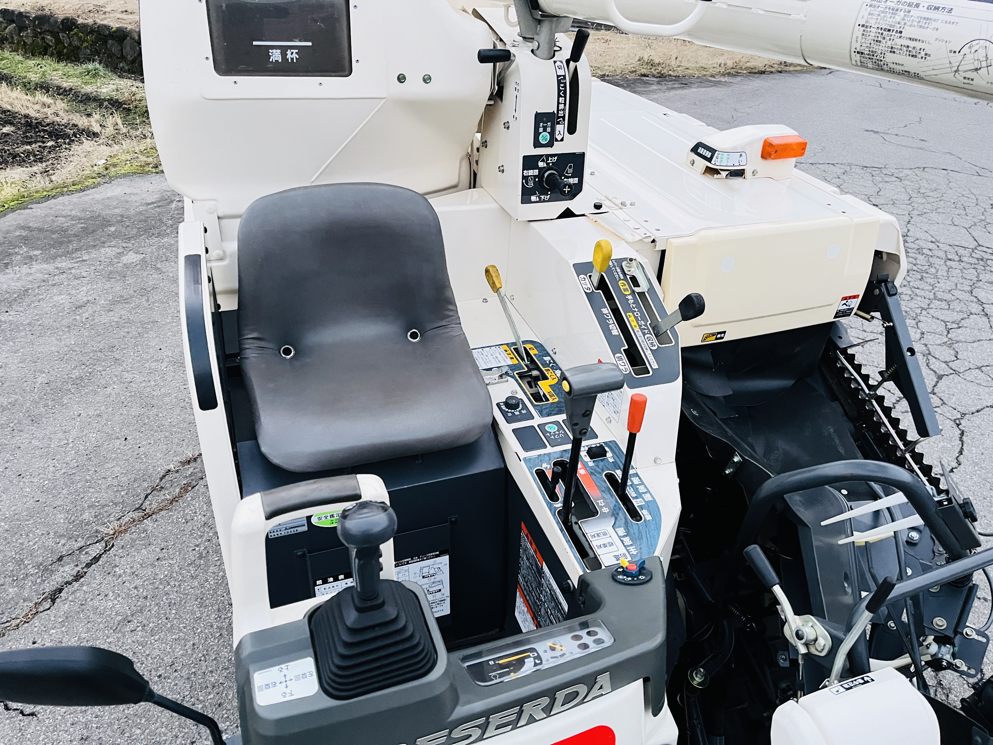 三菱マヒンドラ農機 中古コンバイン VM219Gの商品画像9