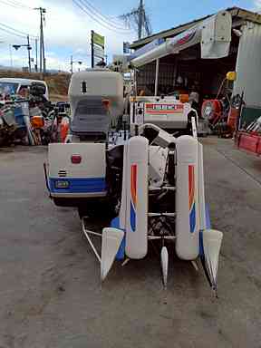 イセキ 中古コンバイン HVB215G-ZKWC